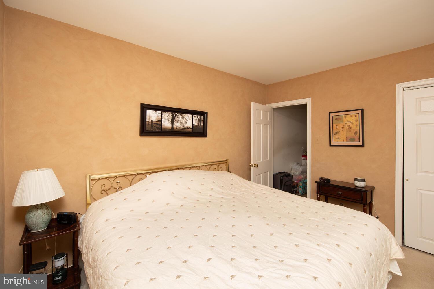 HUNTINGDON VALLEY - Residential