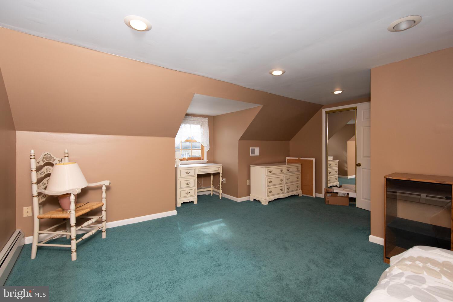 HUNTINGDON VALLEY - Residential