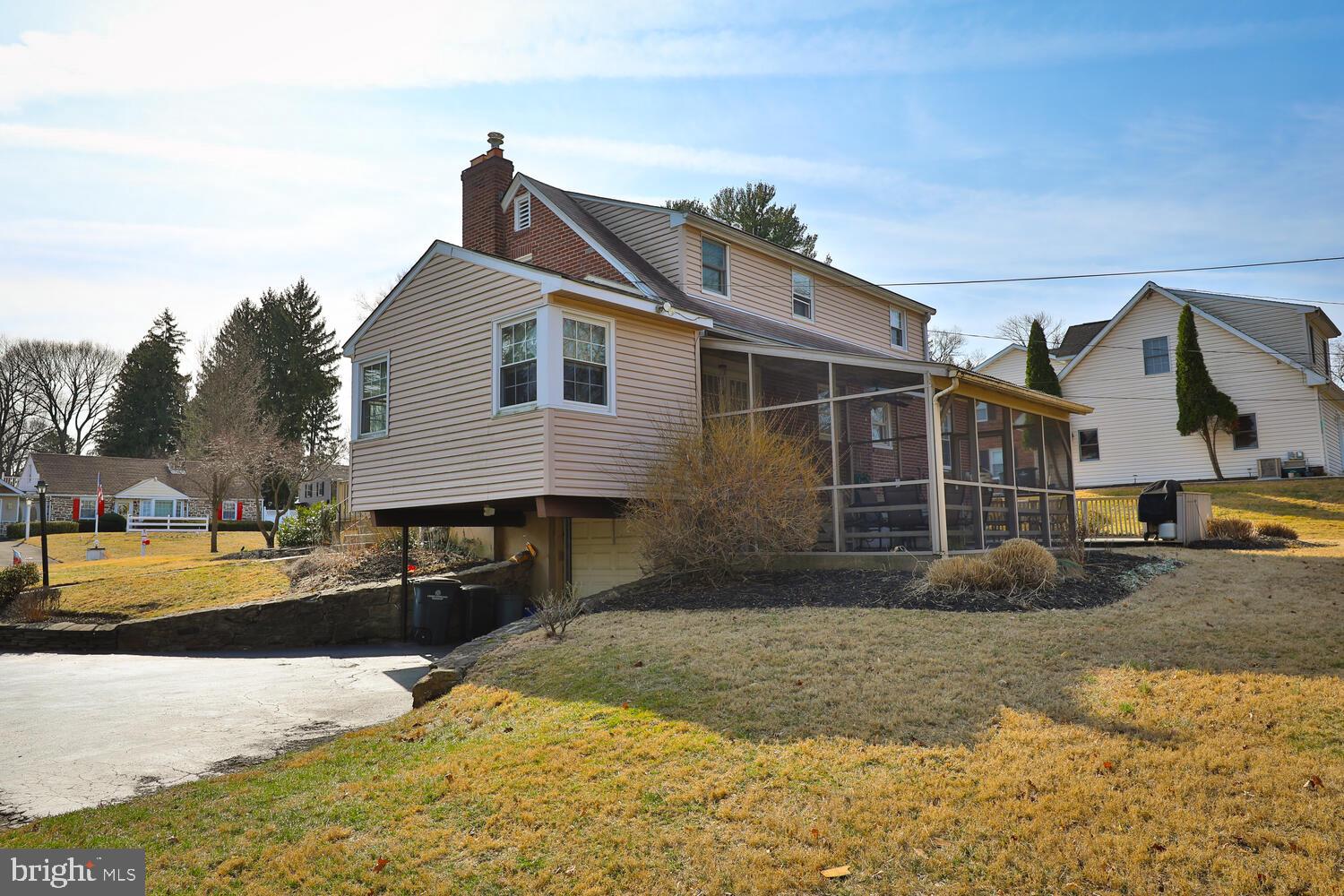 HUNTINGDON VALLEY - Residential