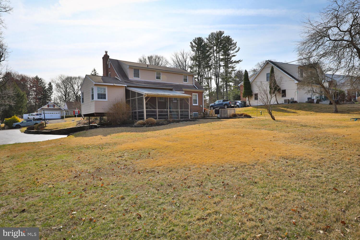 HUNTINGDON VALLEY - Residential