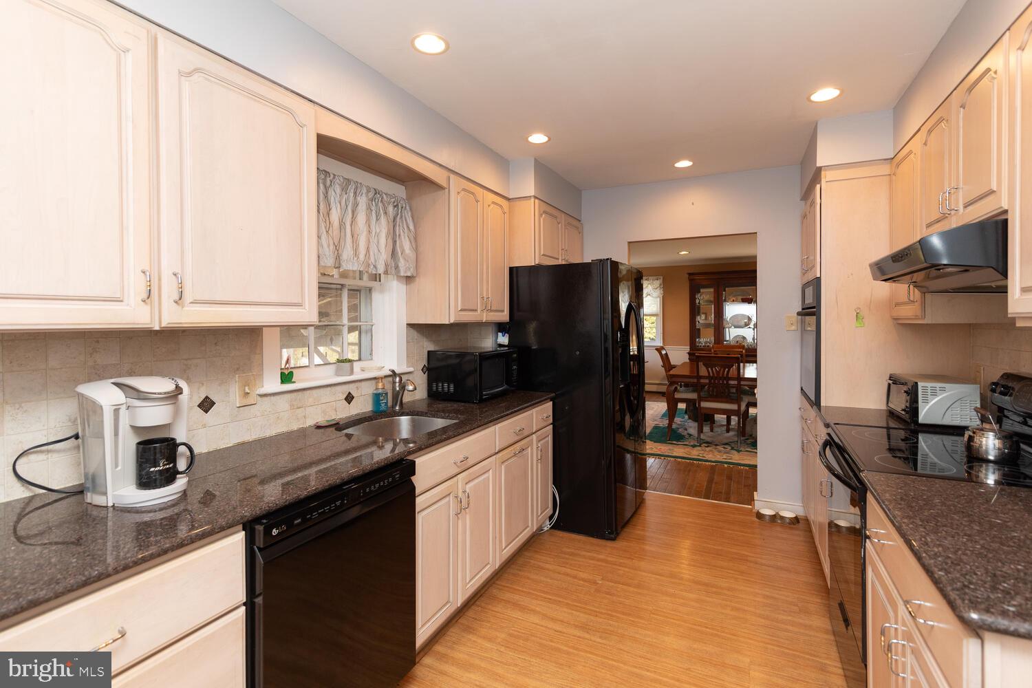 HUNTINGDON VALLEY - Residential