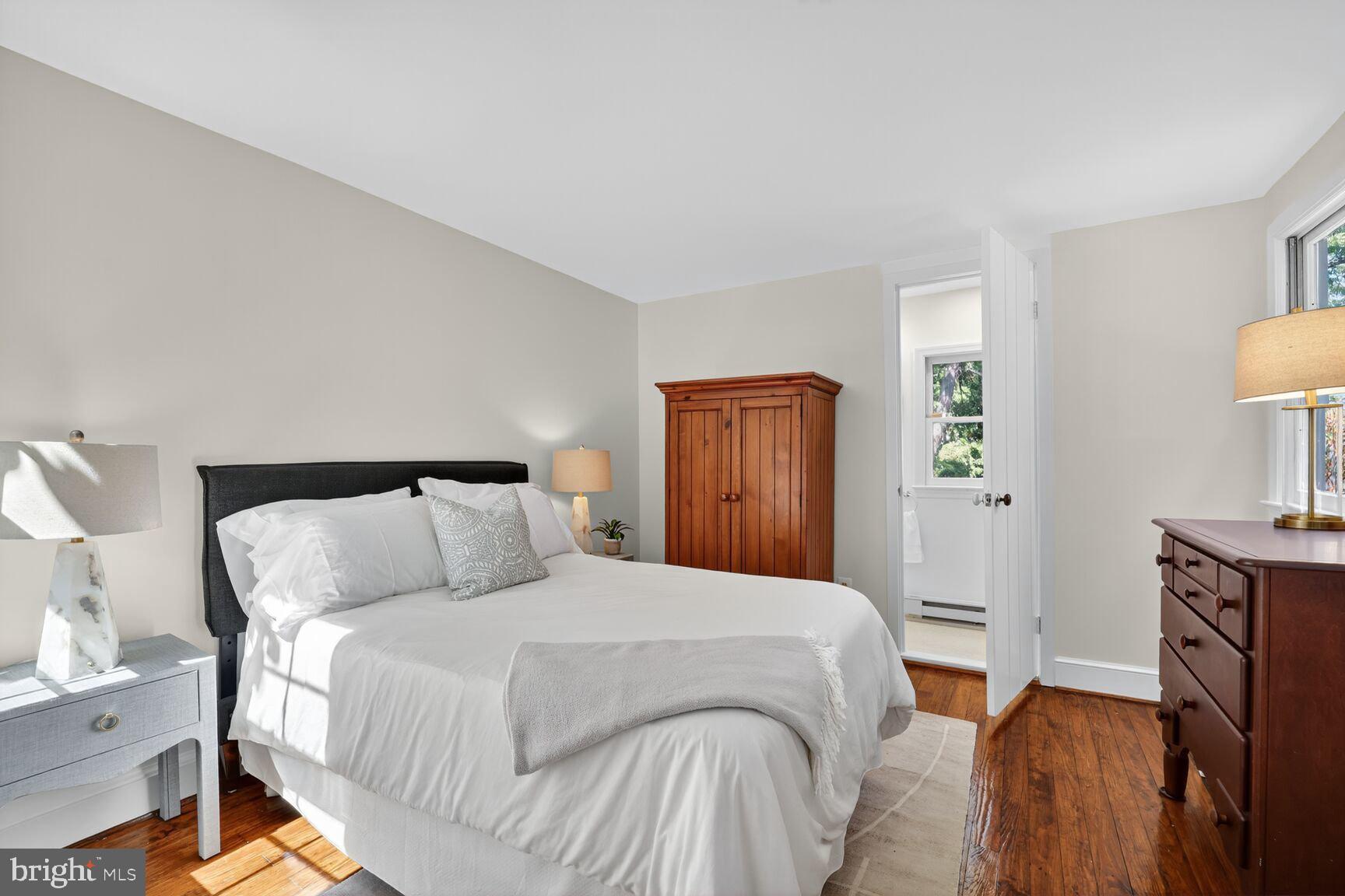 GEORGETOWN - Residential