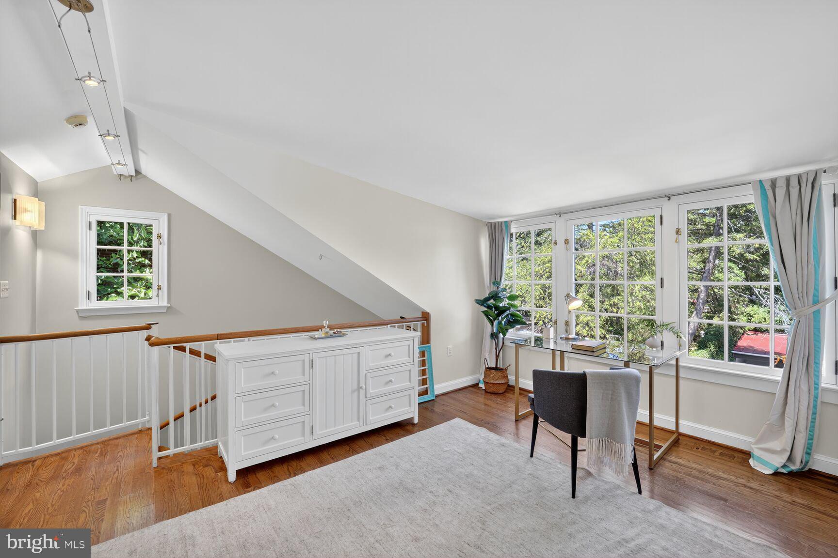 GEORGETOWN - Residential