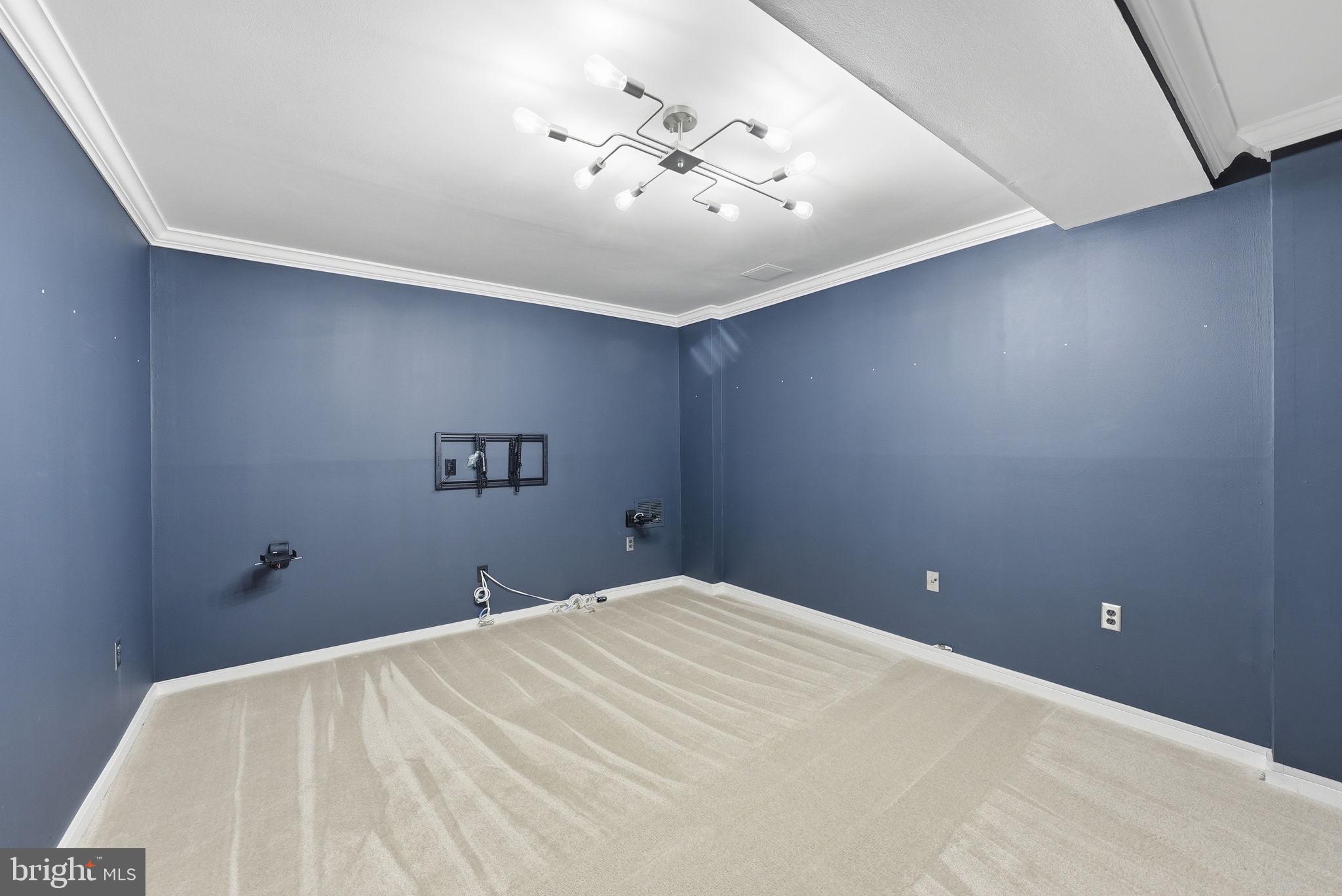 TREEBROOKE CONDOMINIUM - Residential