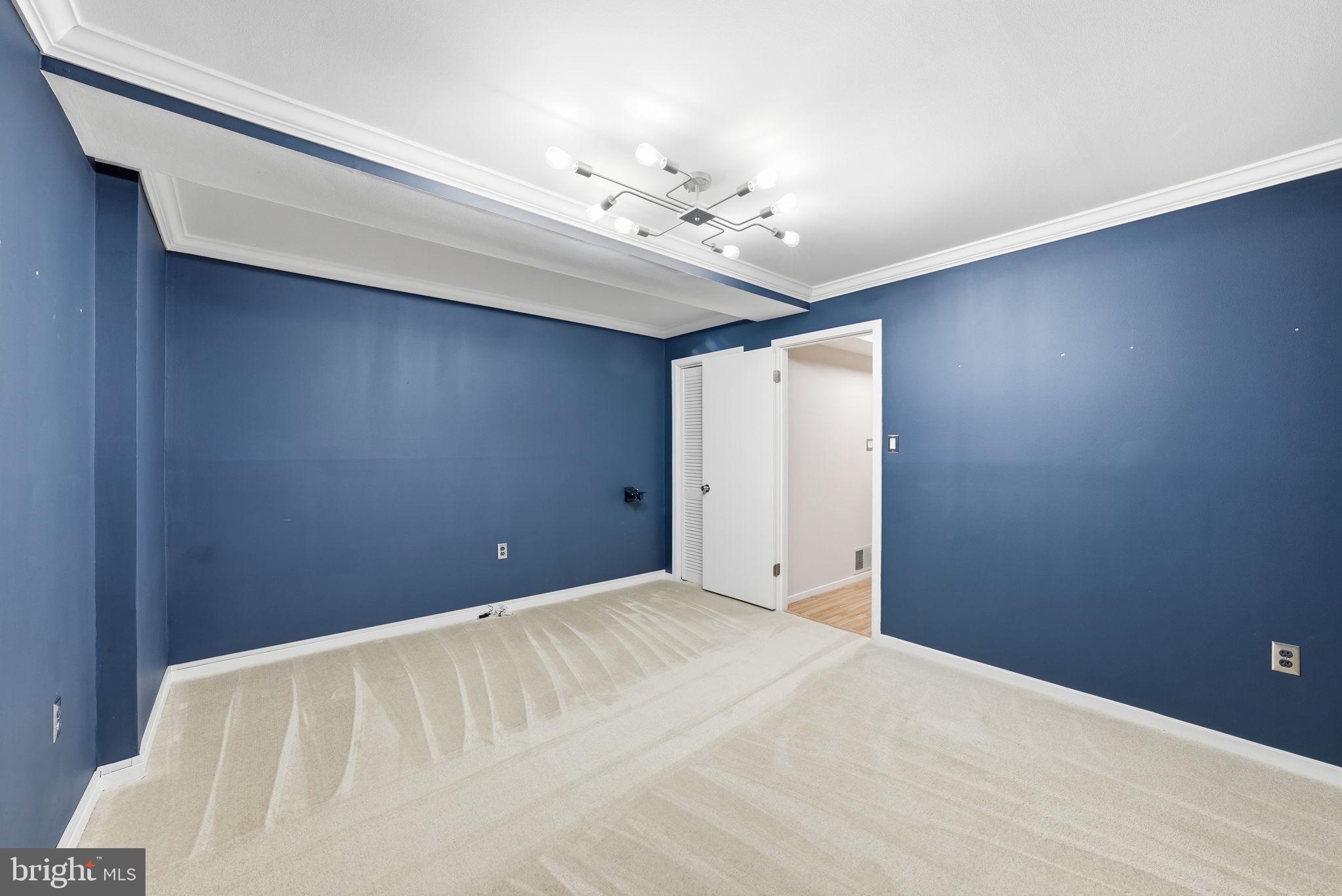 TREEBROOKE CONDOMINIUM - Residential