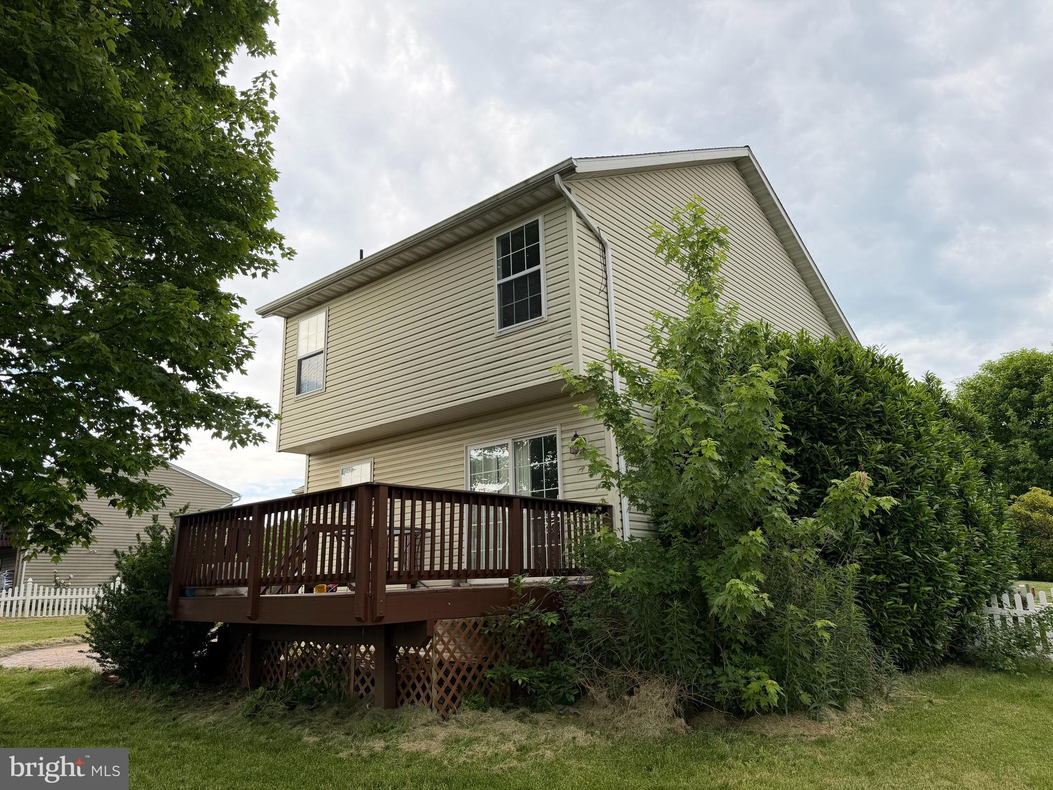 HICKORY HILLS - Residential