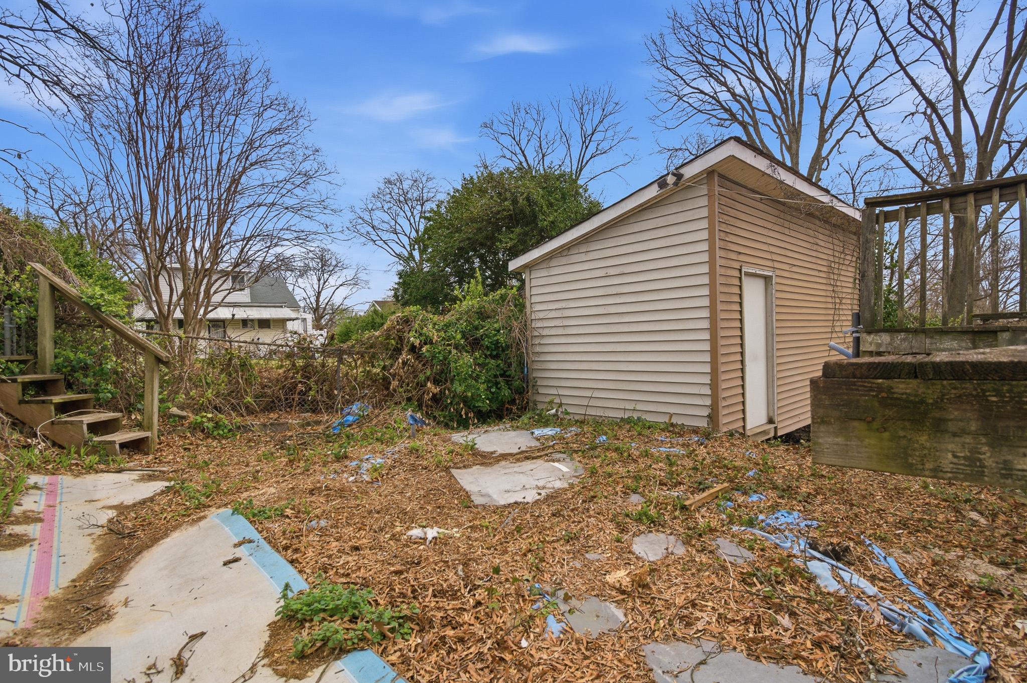 WEST LANHAM HILLS - Residential
