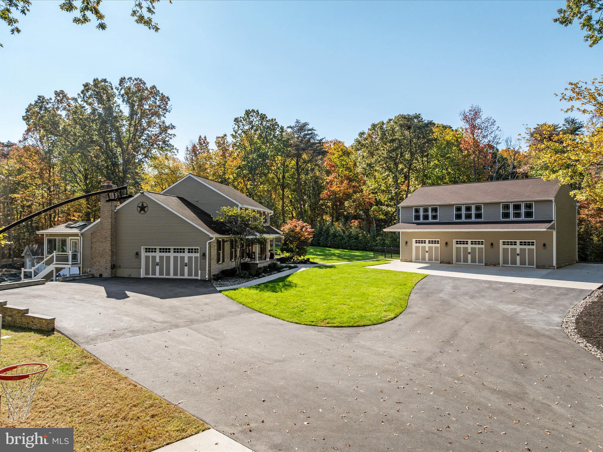 HAMPTON CHASE - Residential