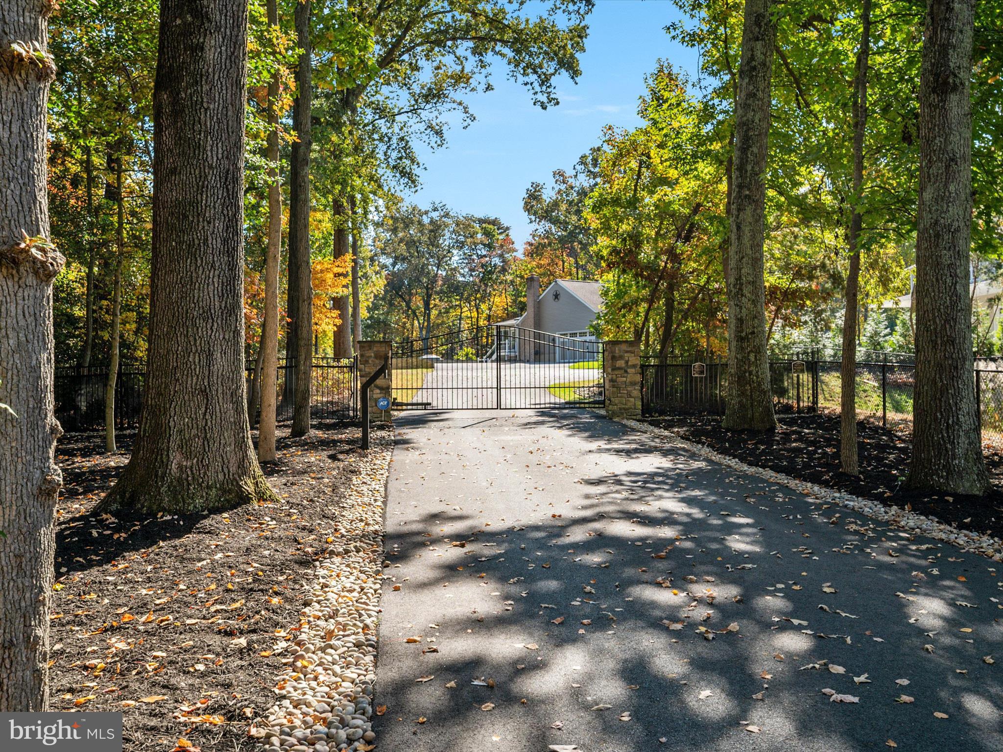 HAMPTON CHASE - Residential