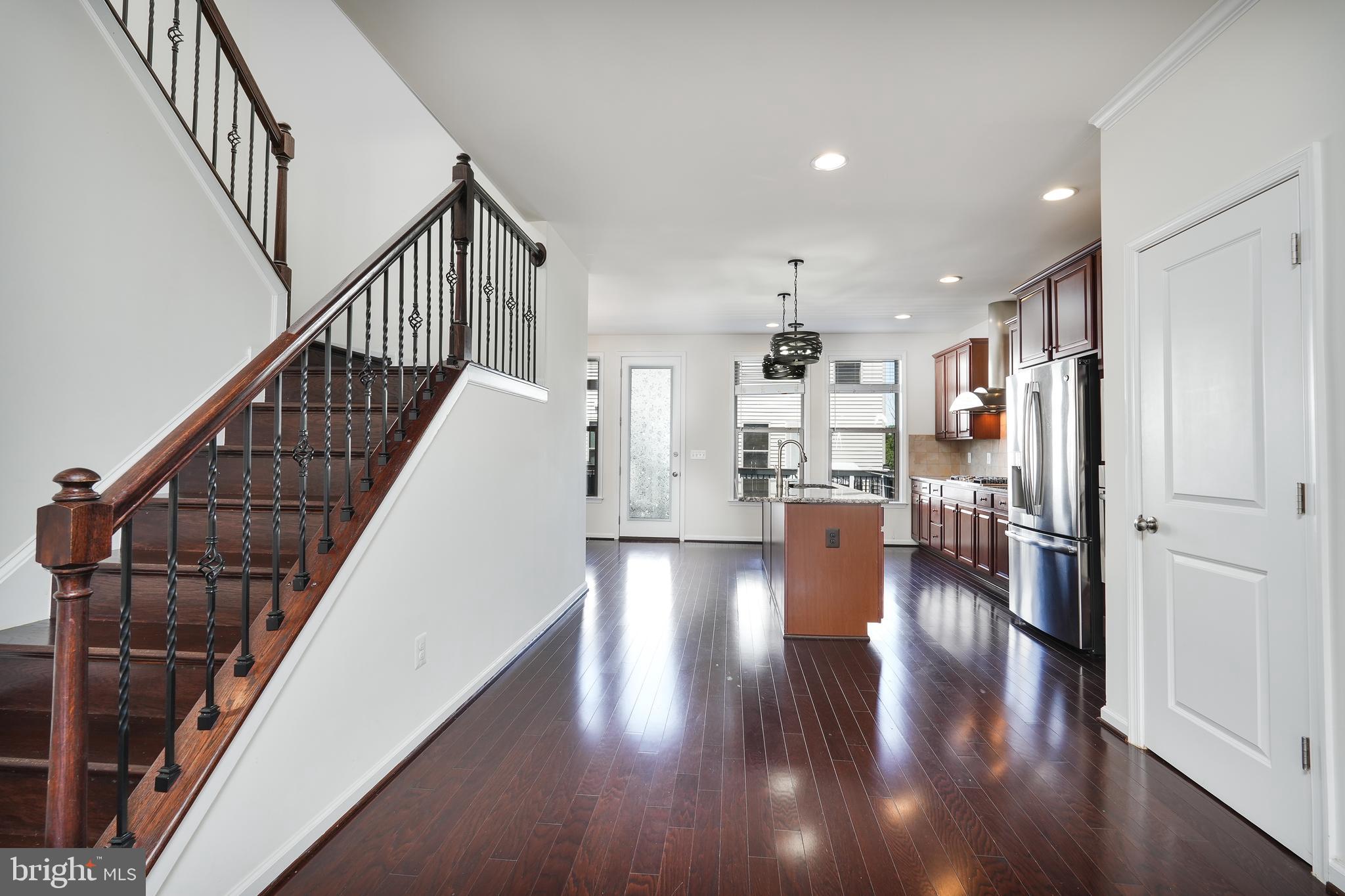 GATEWAY COMMONS - STONE RIDGE - Residential