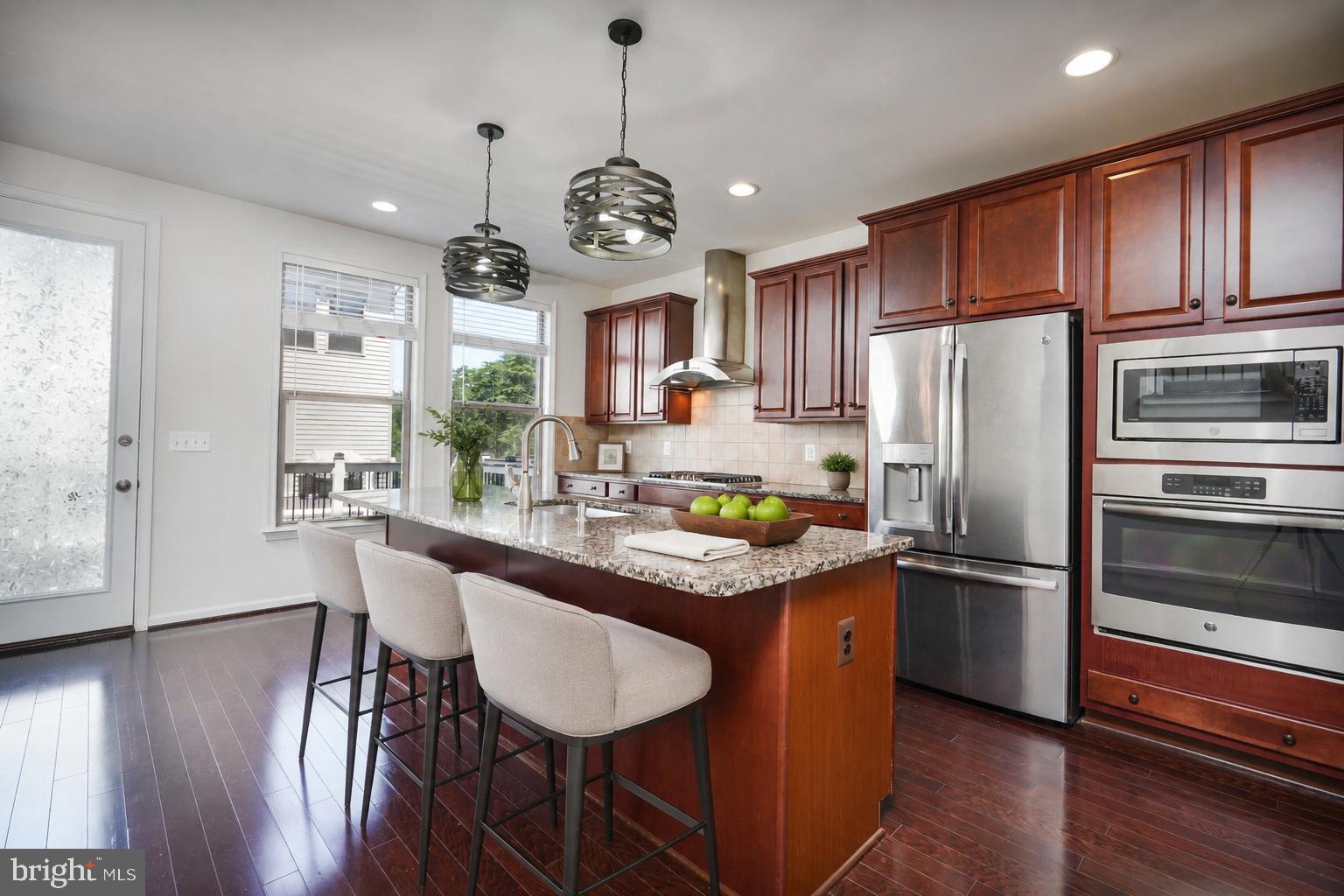 GATEWAY COMMONS - STONE RIDGE - Residential