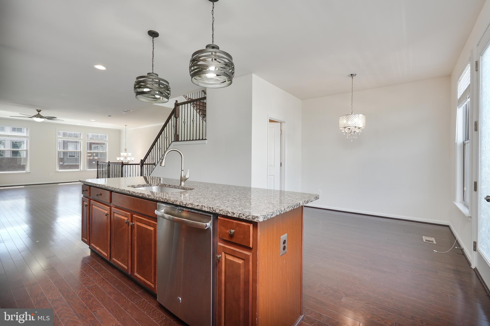 GATEWAY COMMONS - STONE RIDGE - Residential