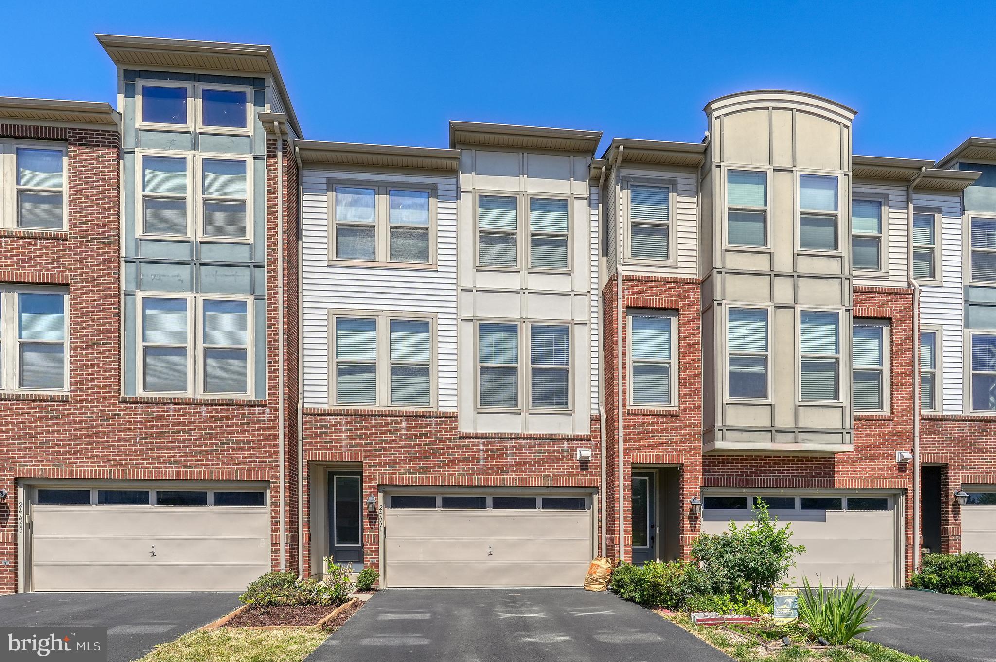 GATEWAY COMMONS - STONE RIDGE - Residential