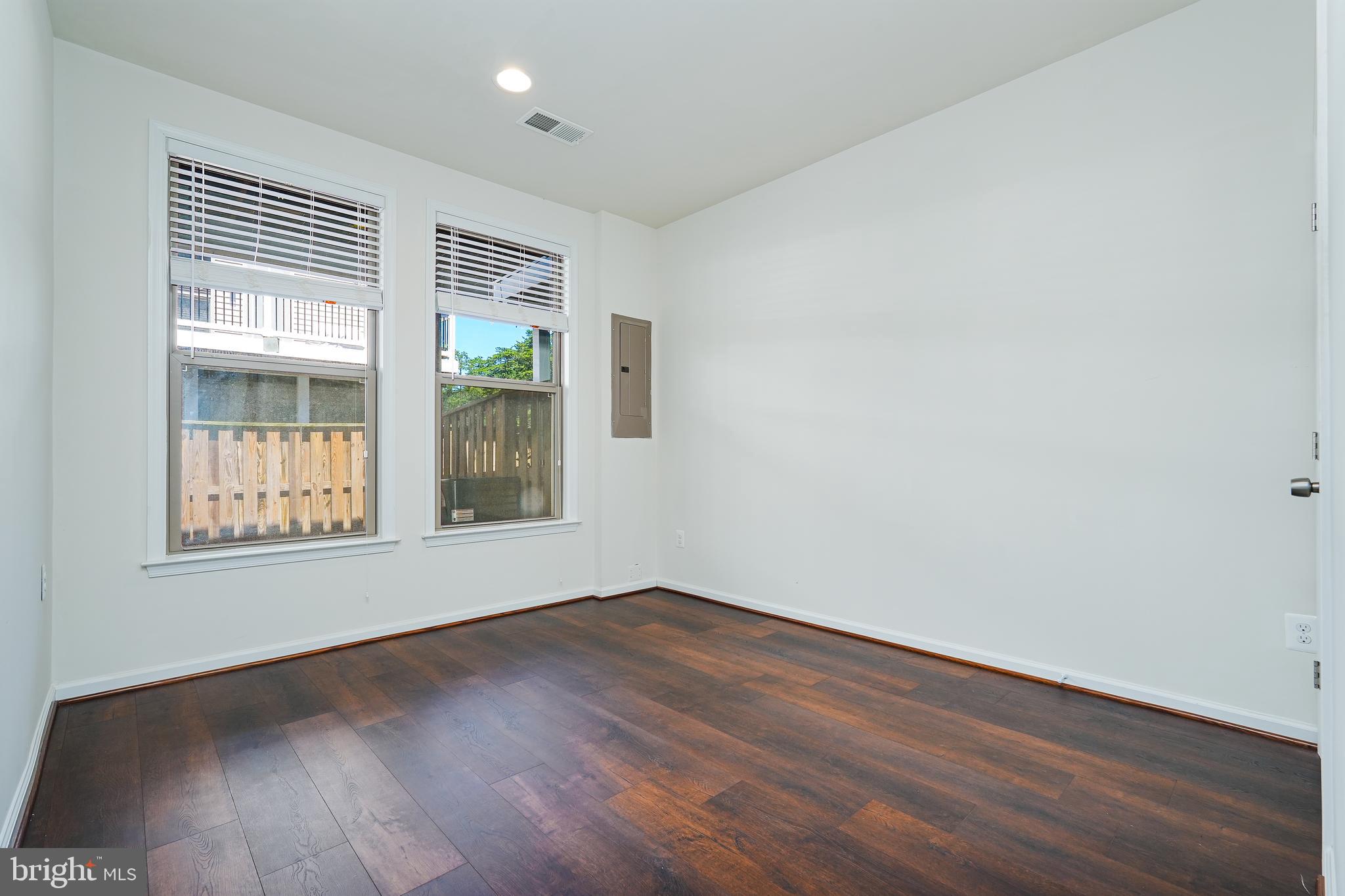 GATEWAY COMMONS - STONE RIDGE - Residential