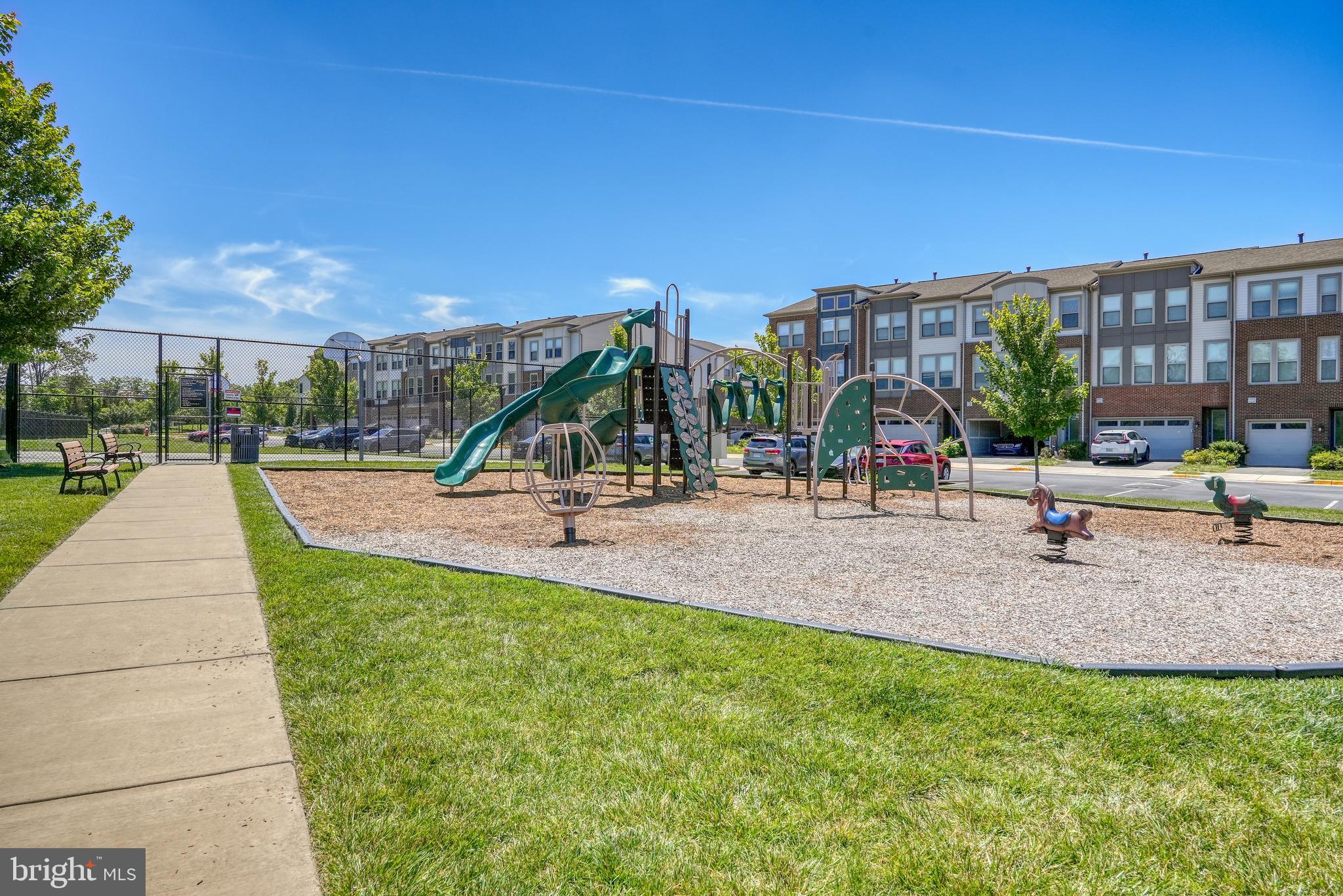 GATEWAY COMMONS - STONE RIDGE - Residential