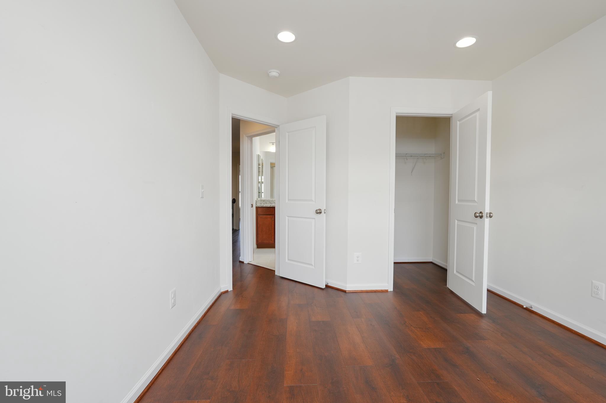 GATEWAY COMMONS - STONE RIDGE - Residential