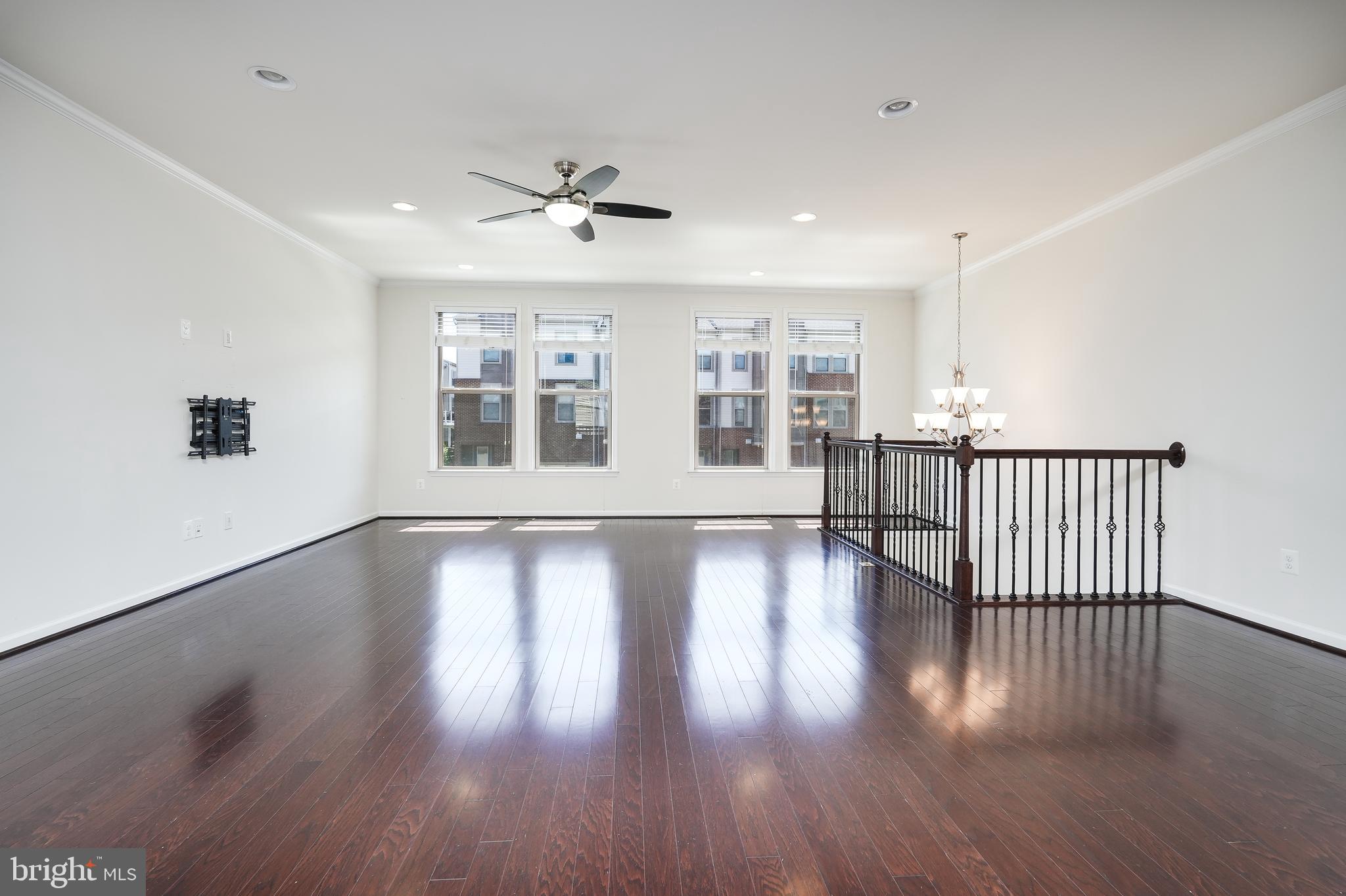 GATEWAY COMMONS - STONE RIDGE - Residential