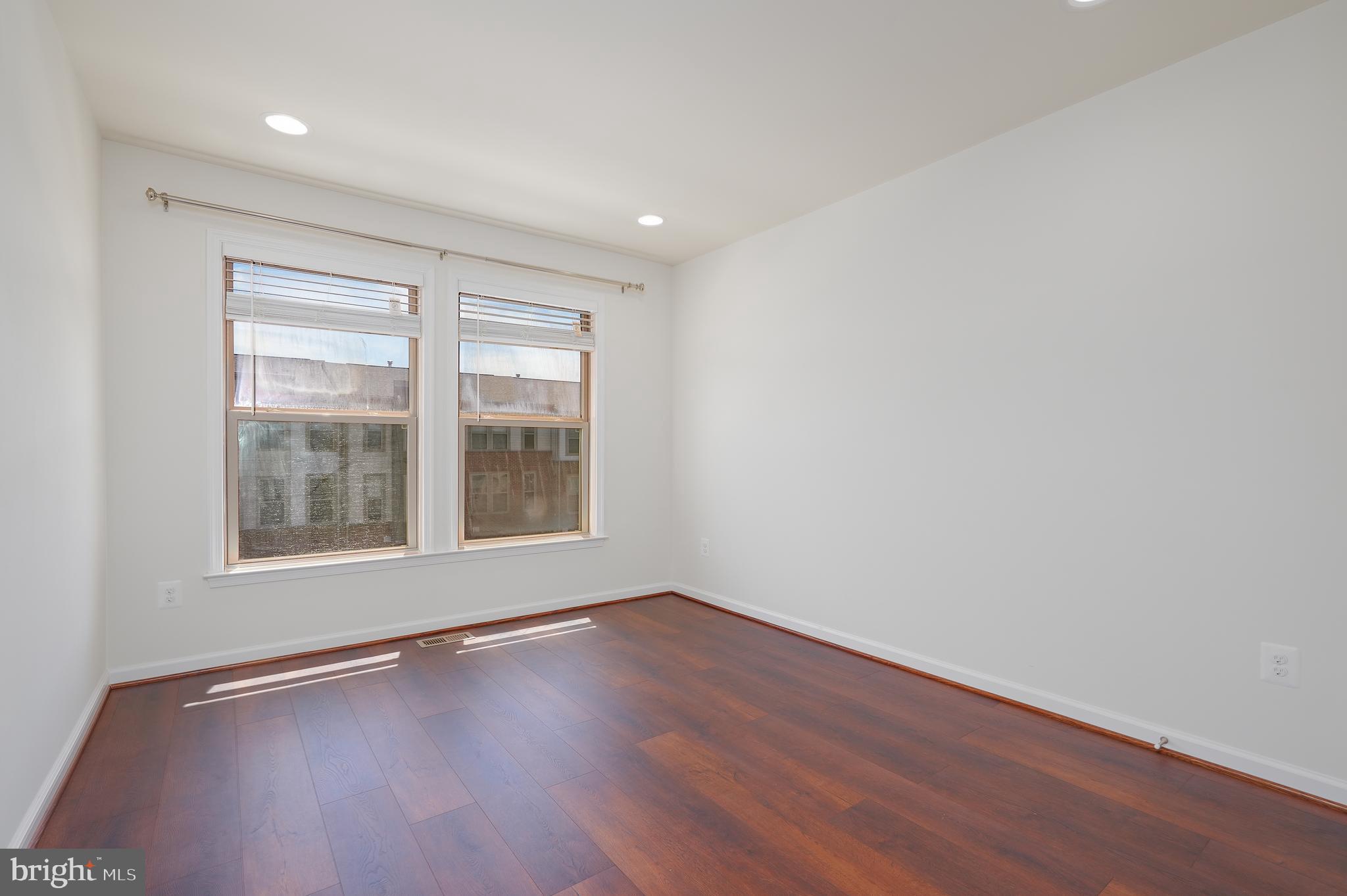 GATEWAY COMMONS - STONE RIDGE - Residential