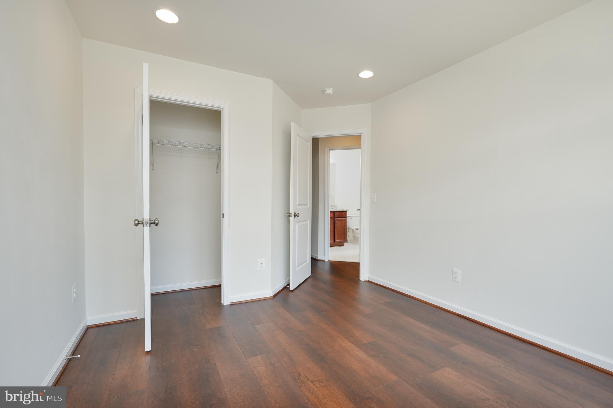 GATEWAY COMMONS - STONE RIDGE - Residential