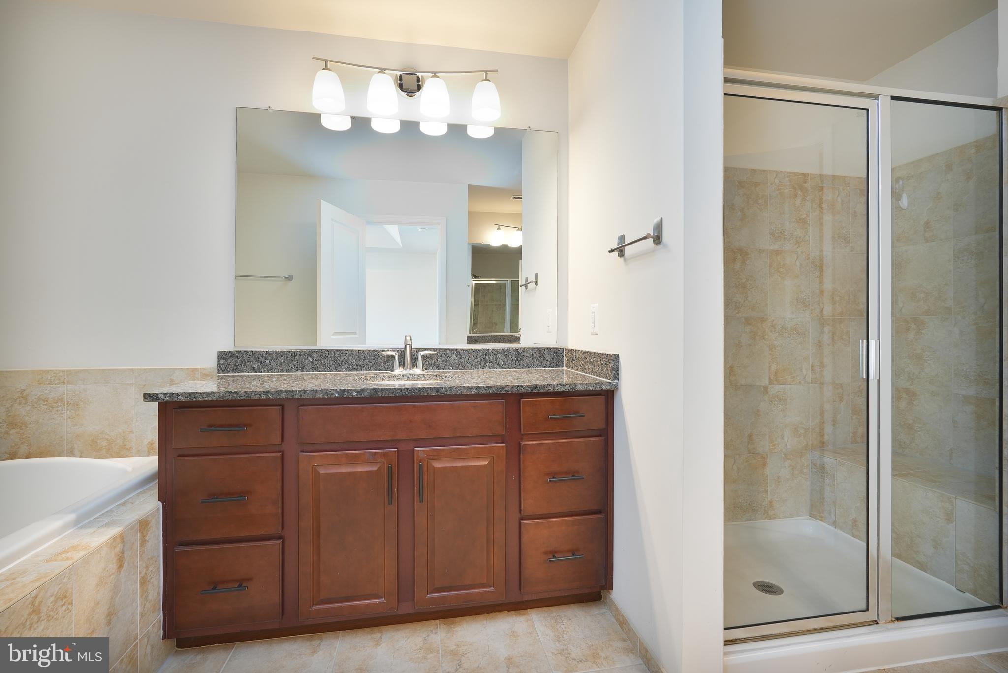 GATEWAY COMMONS - STONE RIDGE - Residential