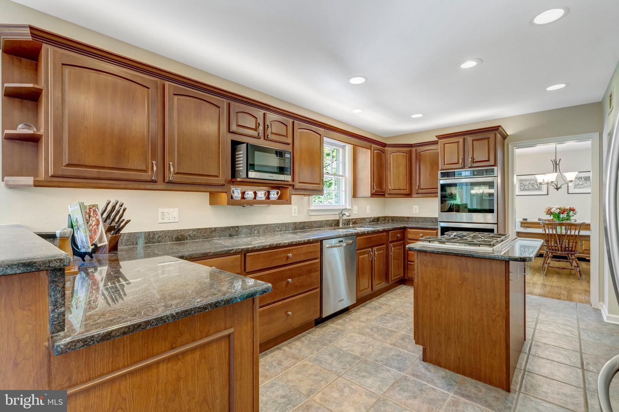 SOMERSET SOUTH - Residential