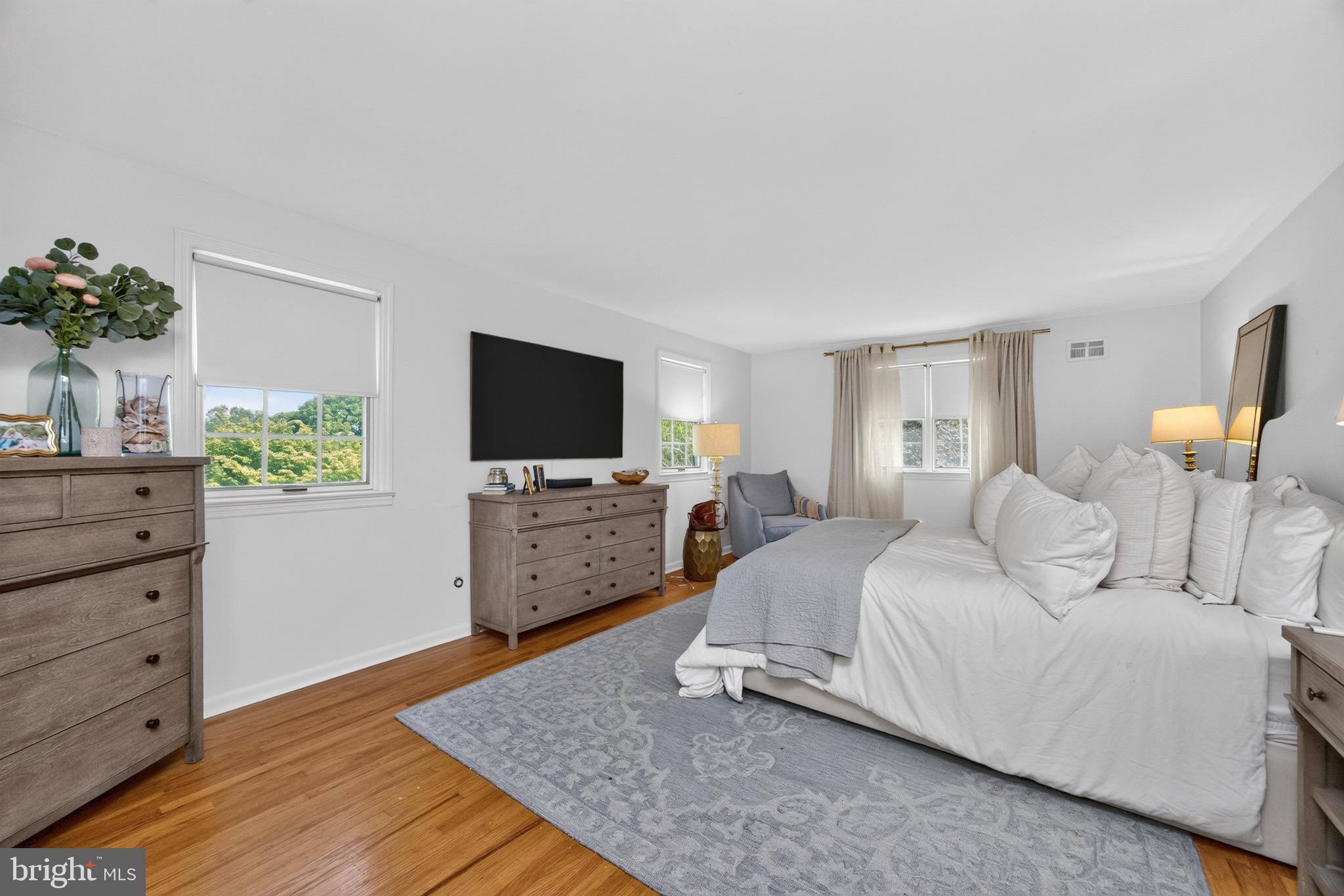 CHARTER CHASE - Residential