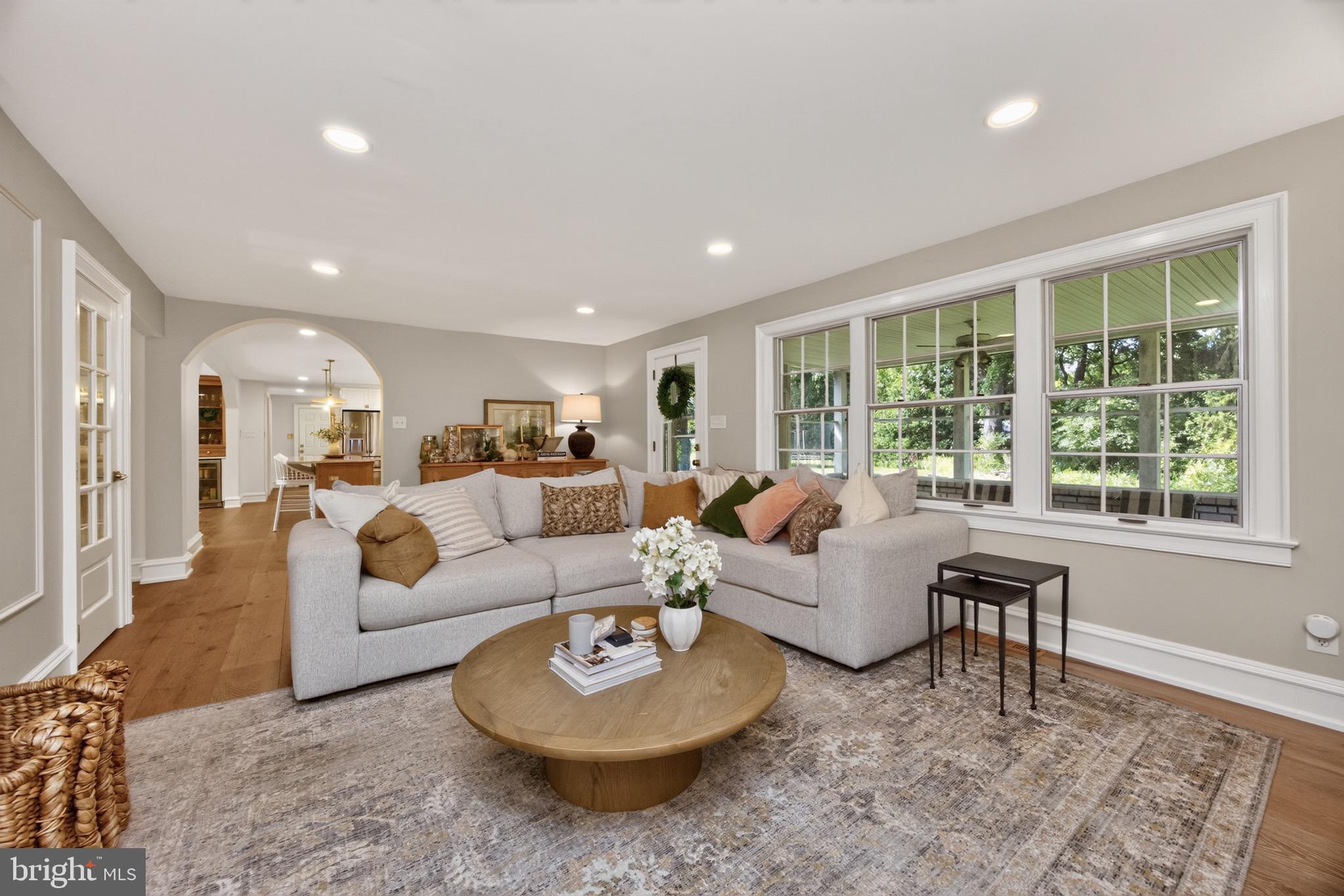CHARTER CHASE - Residential