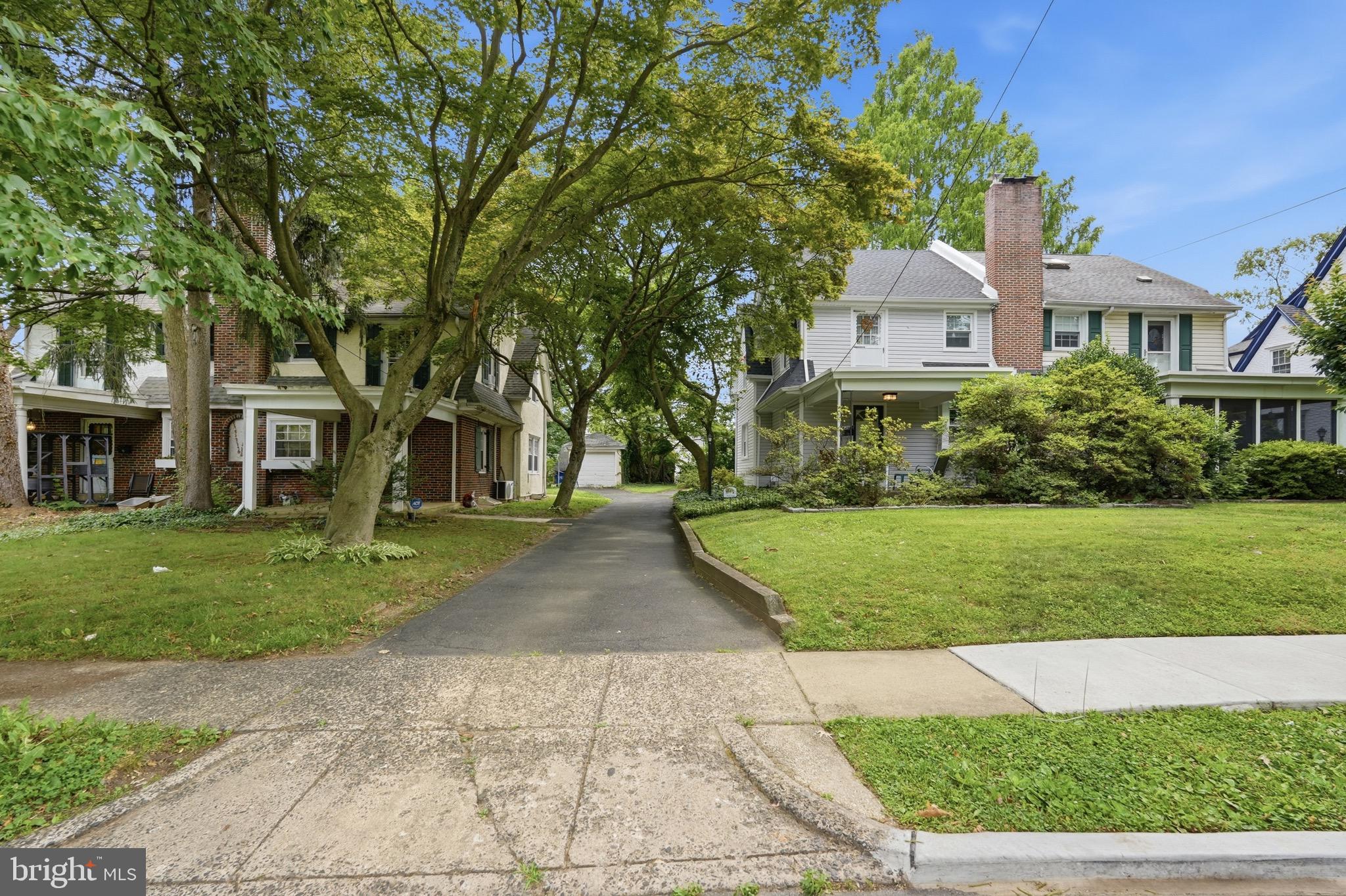 ROWLAND PARK - Residential