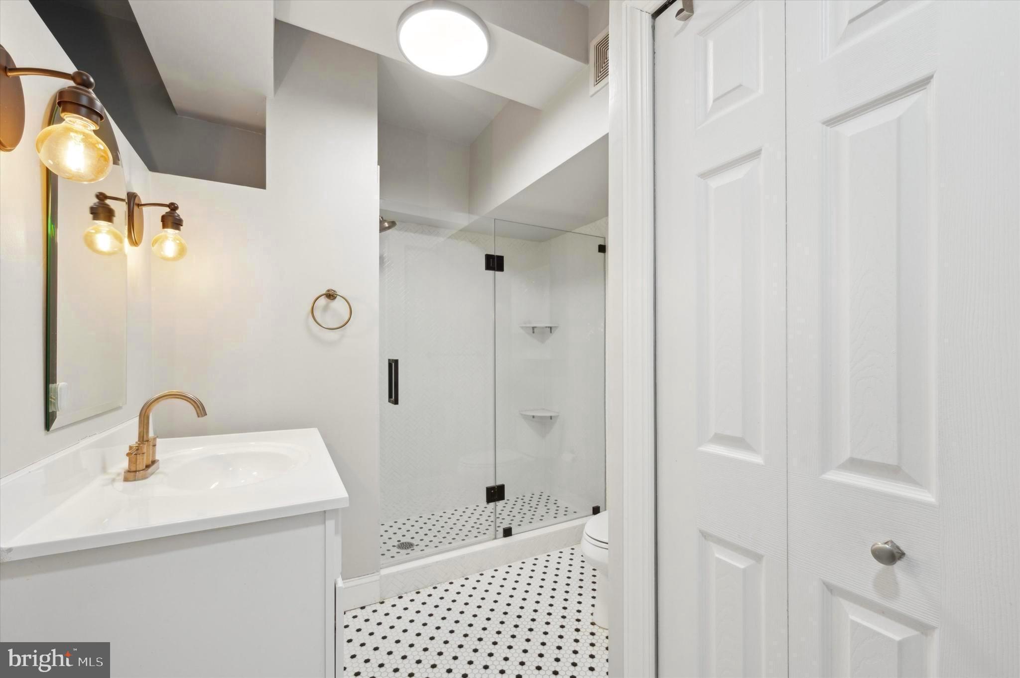 FAIRMOUNT - Residential