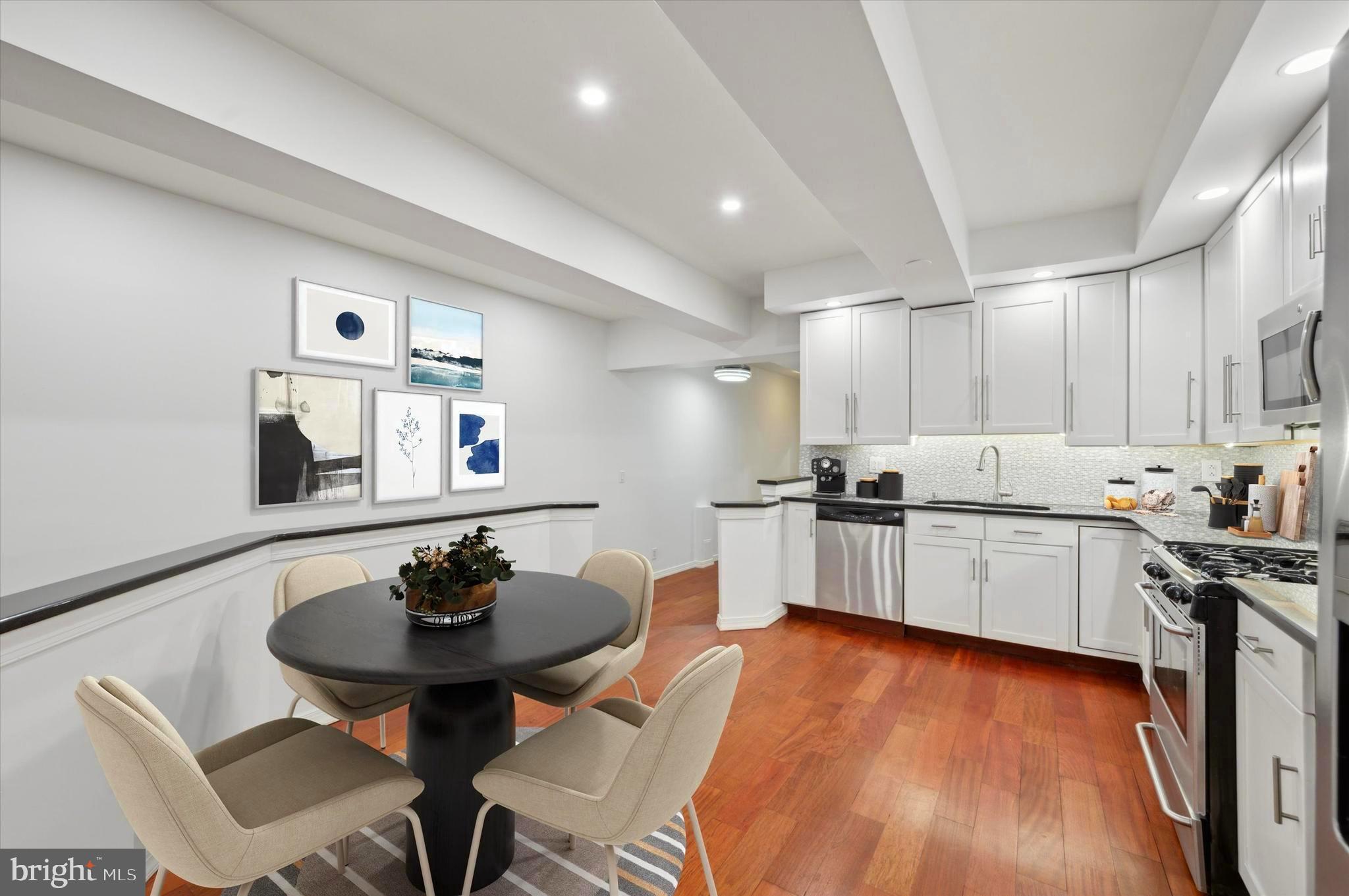 FAIRMOUNT - Residential