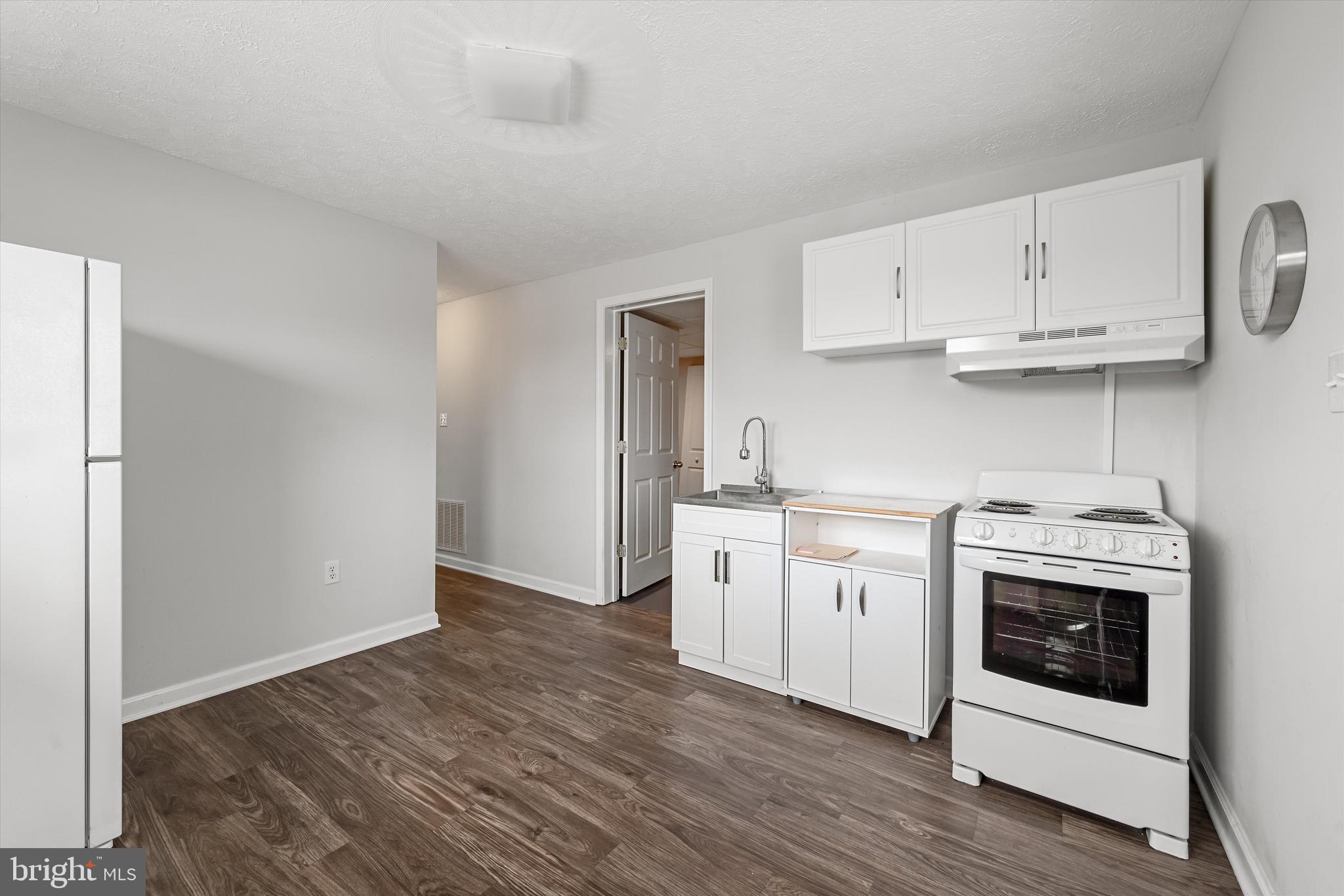 CHAPMAN - Residential