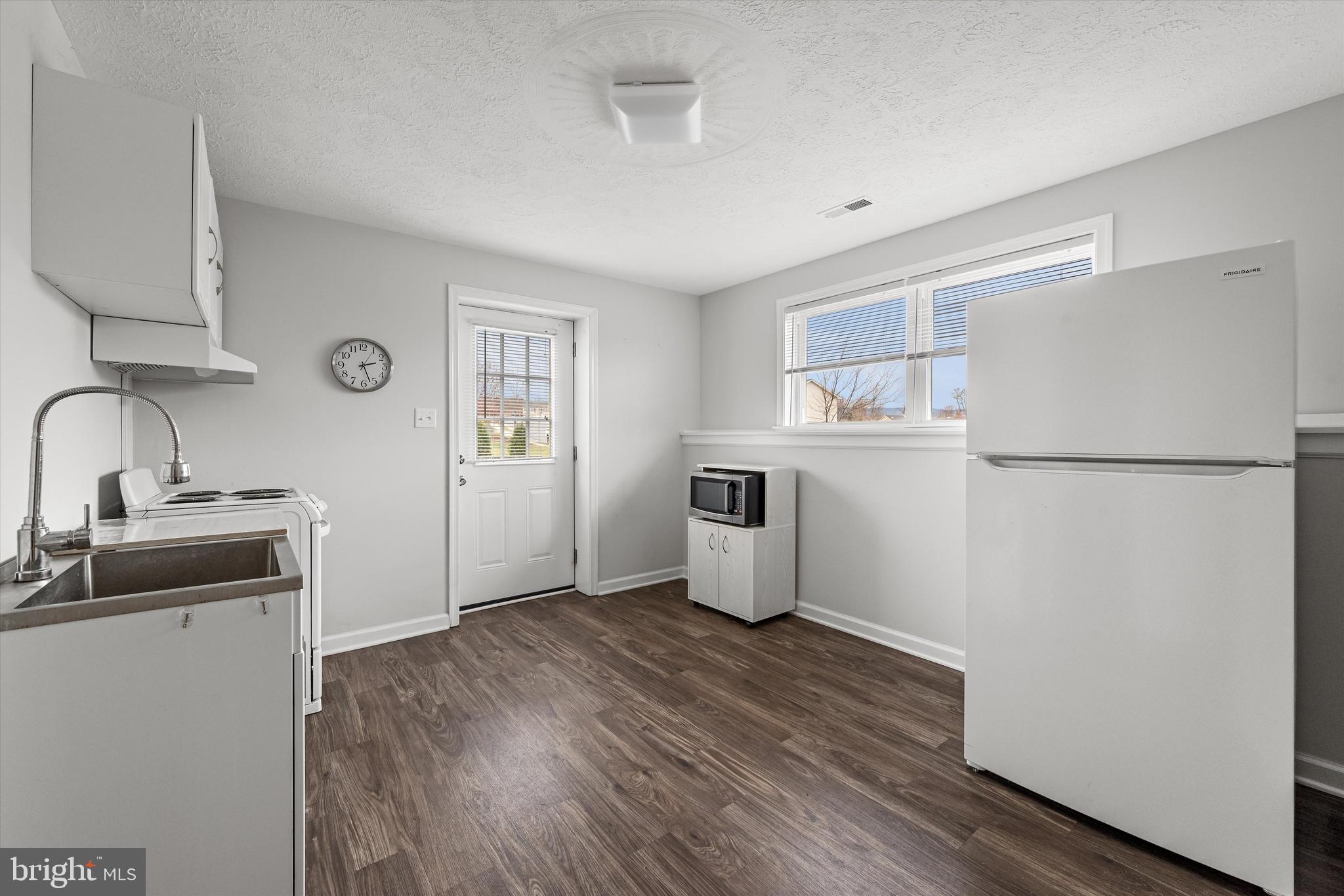 CHAPMAN - Residential