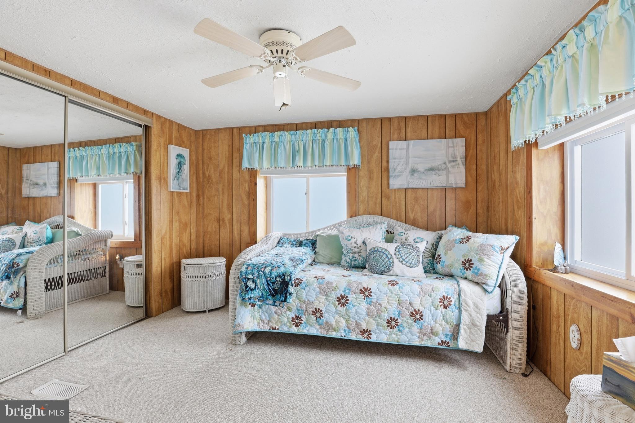 BAY CITY - Residential