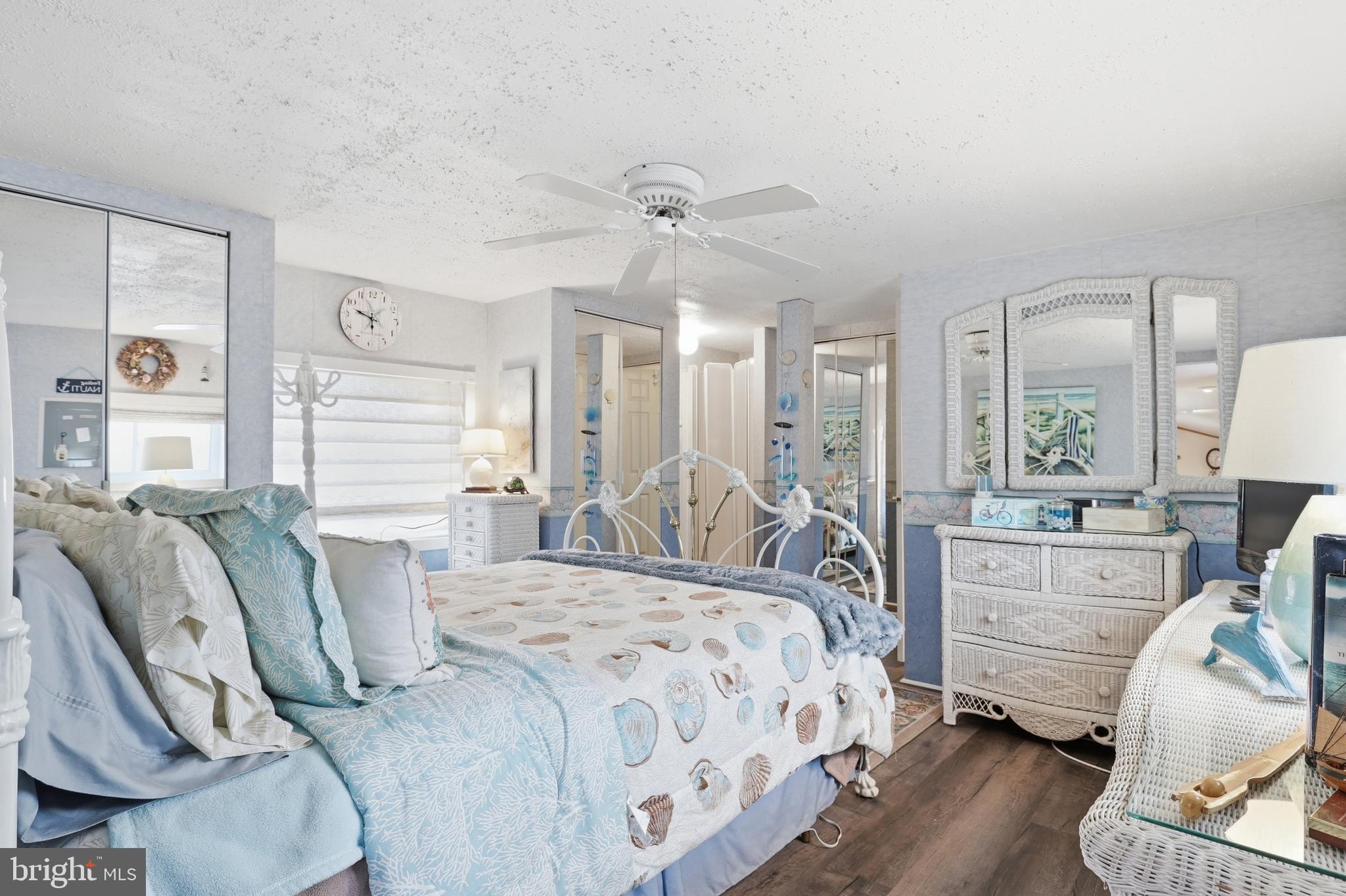 BAY CITY - Residential