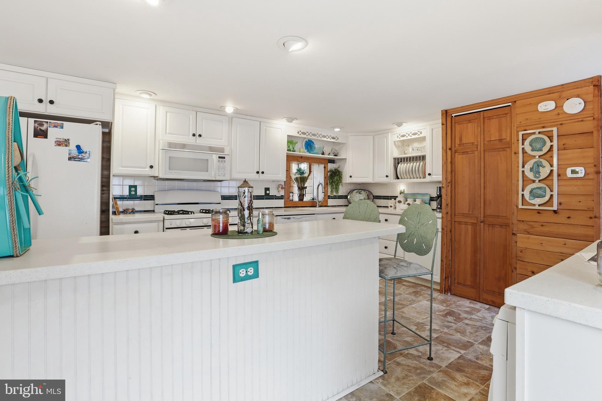 BAY CITY - Residential