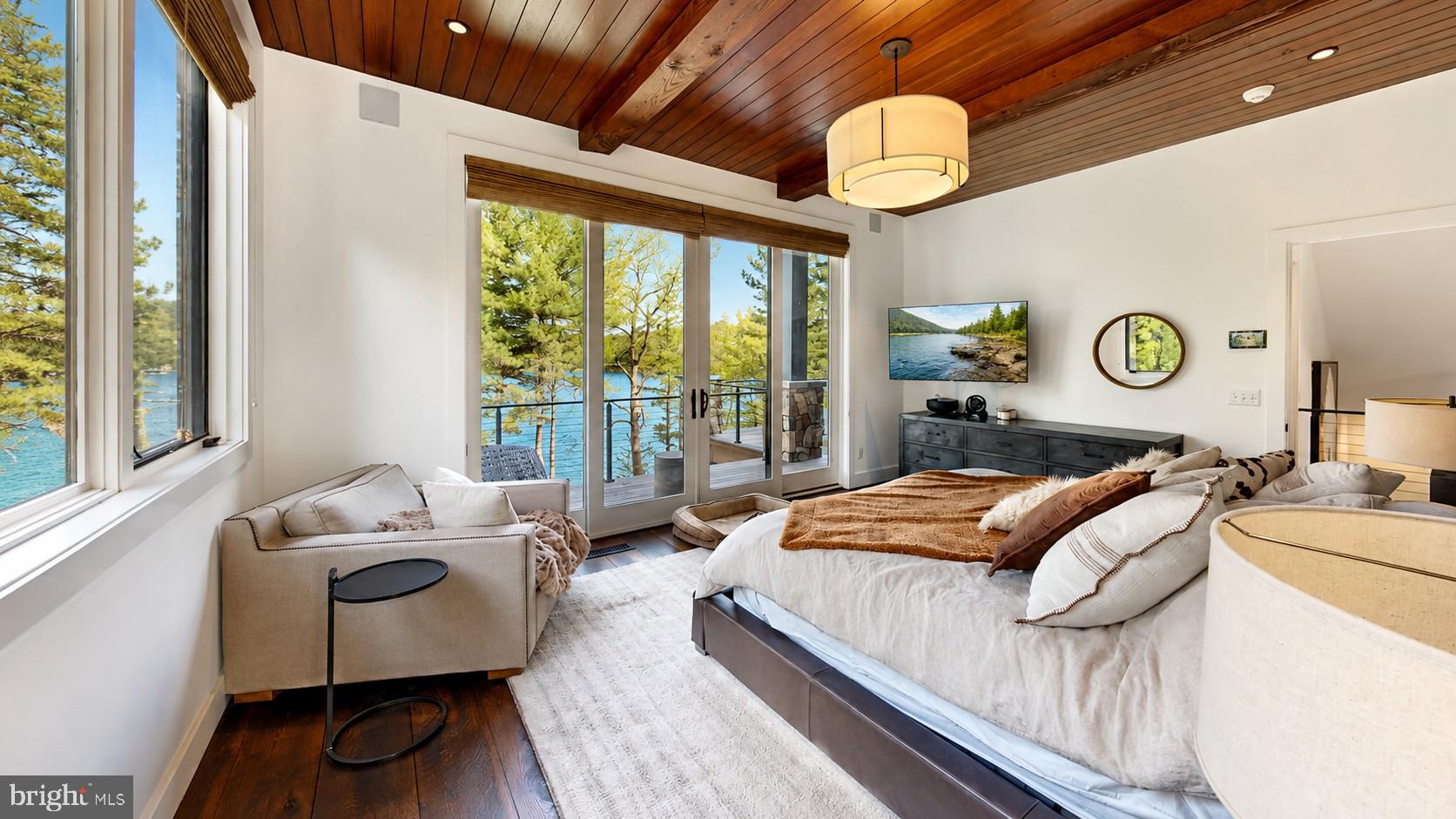 THOUSAND ACRES - Residential