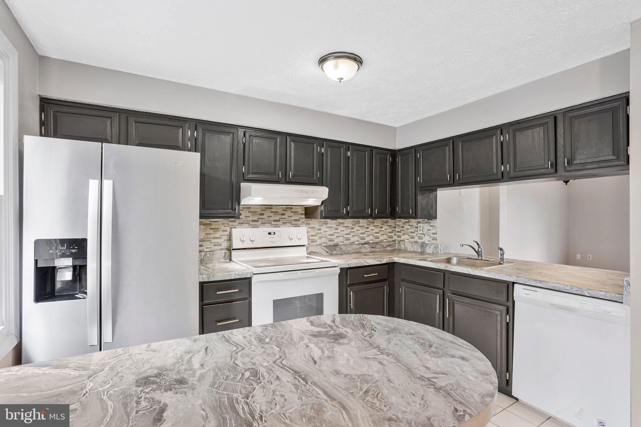 FAIRLAND - Residential