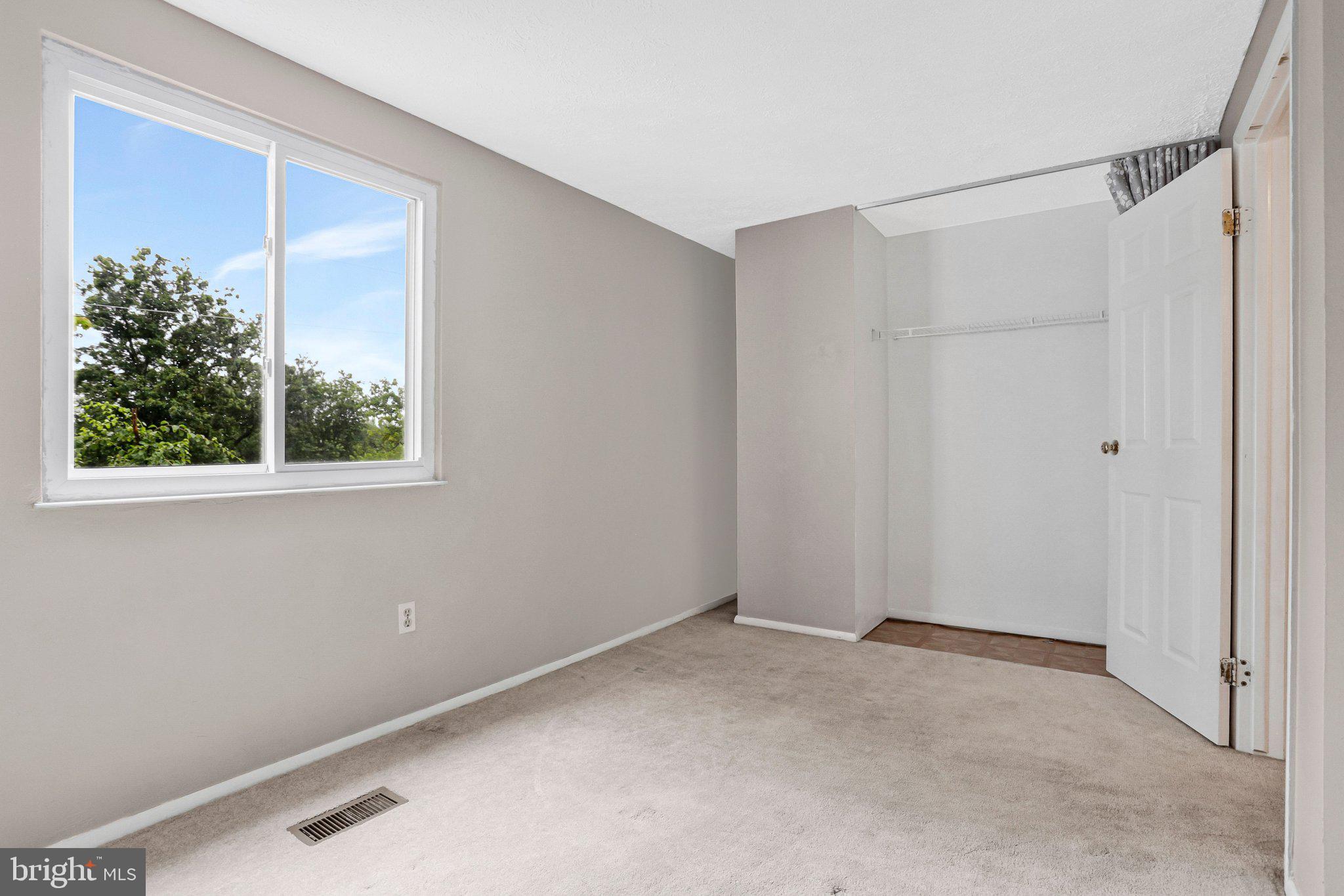 FAIRLAND - Residential
