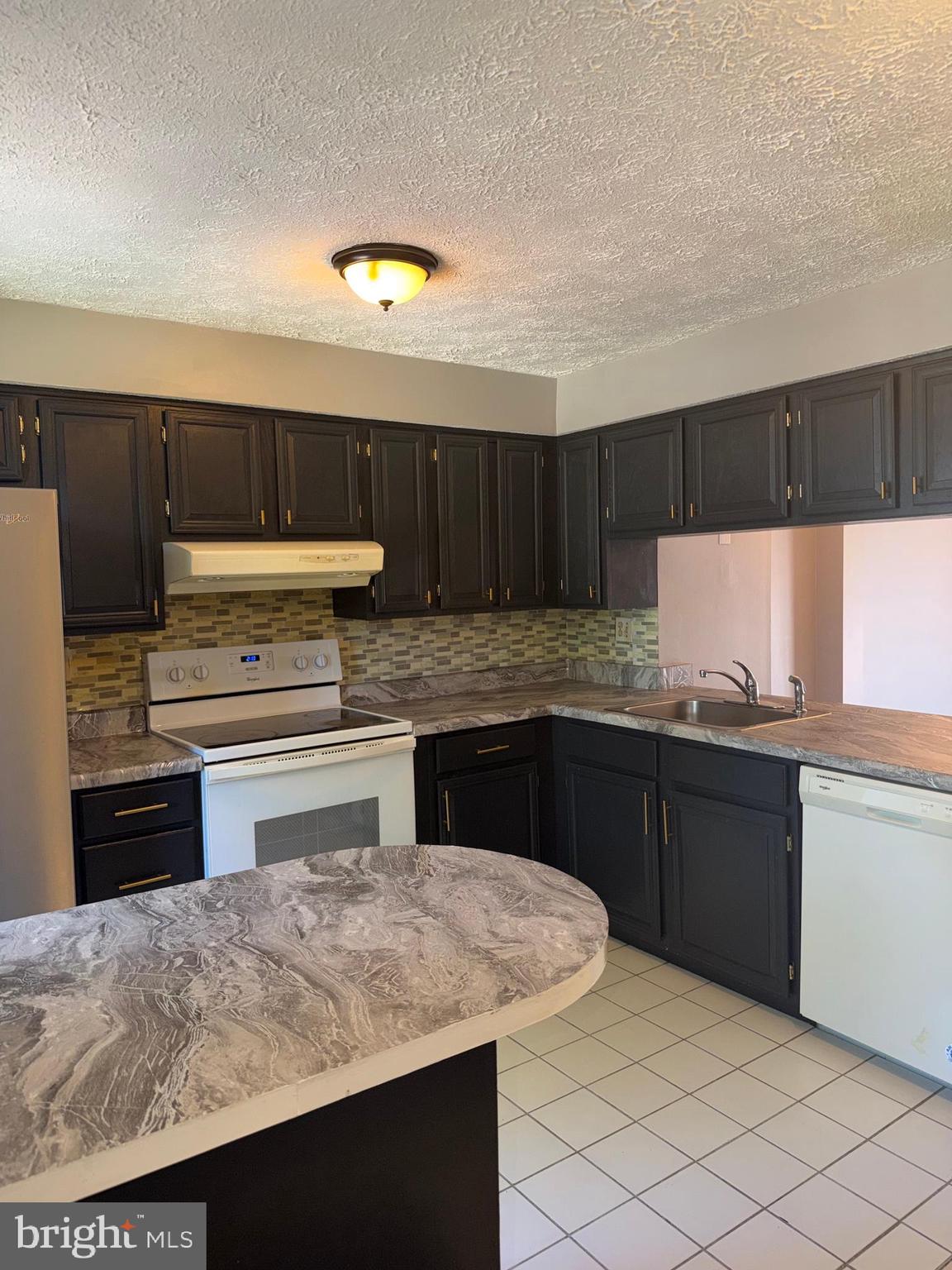 FAIRLAND - Residential