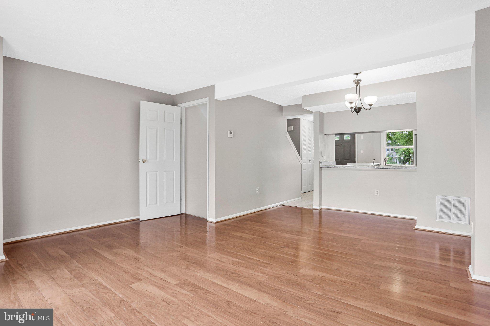 FAIRLAND - Residential