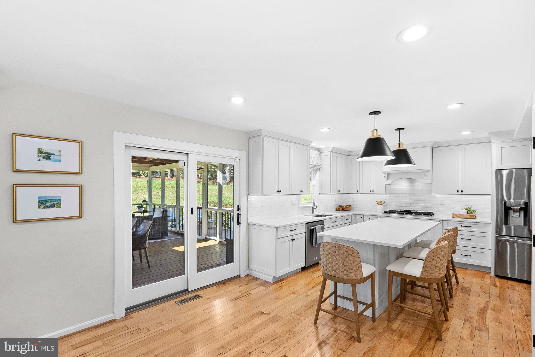 HICKORY CREEK - Residential