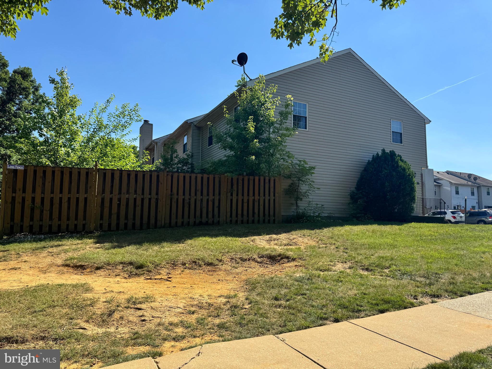 COLONY SQUARE - Residential