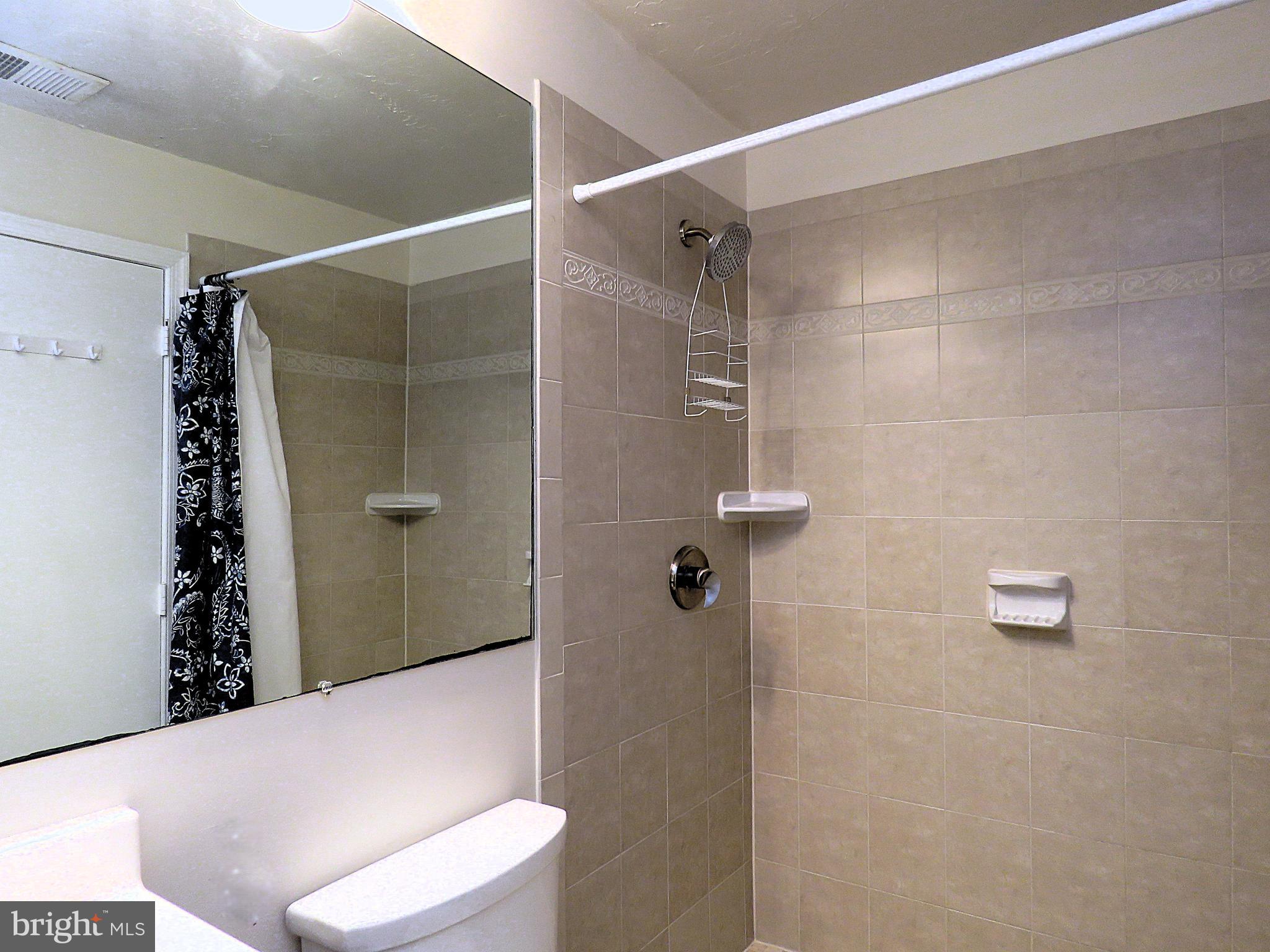 SUMMERRIDGE - Residential Lease