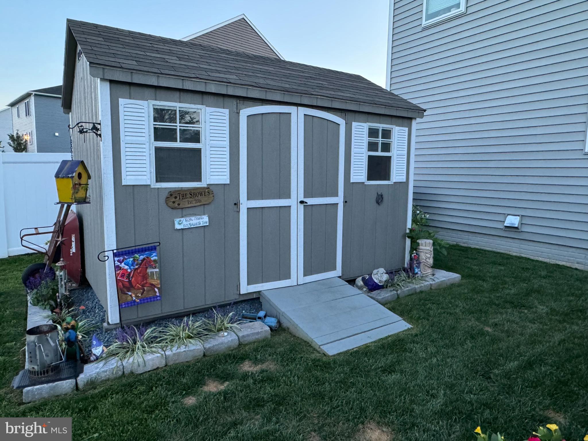 WARM SPRING RIDGE - Residential