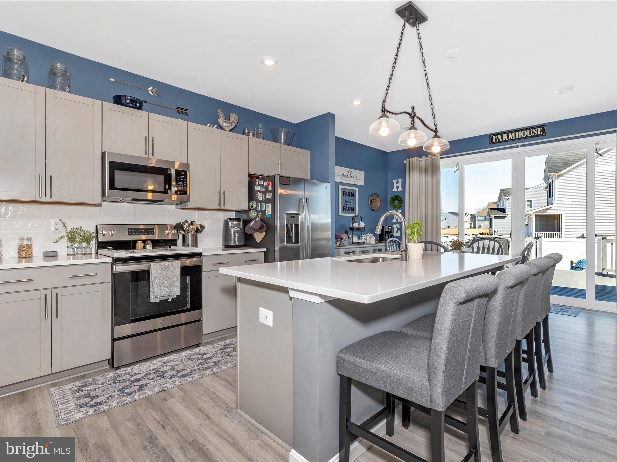 WARM SPRING RIDGE - Residential