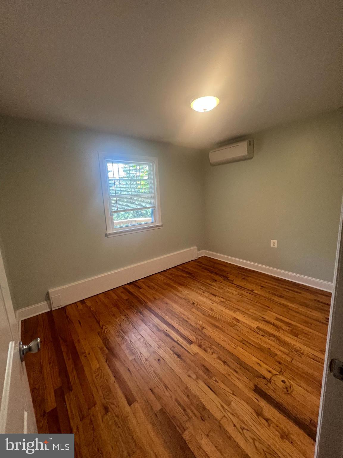 MERION HILL - Residential