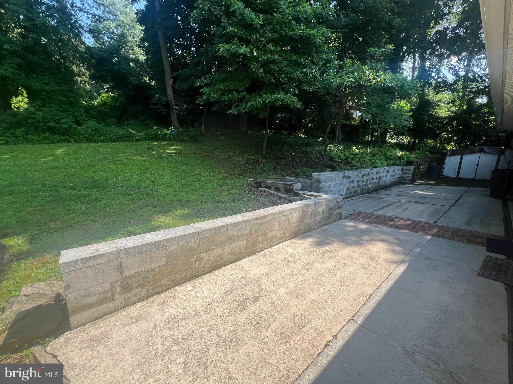 MERION HILL - Residential