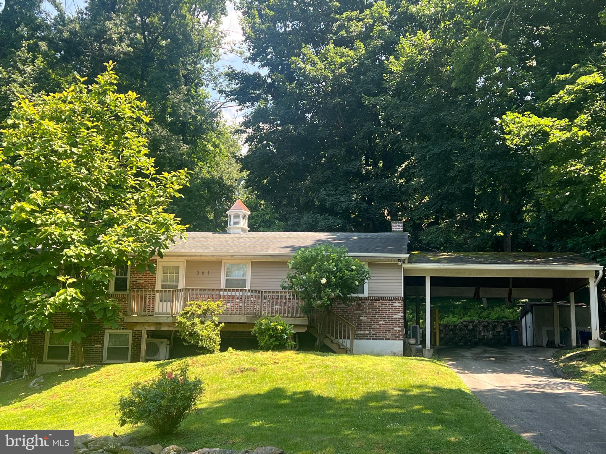 MERION HILL - Residential