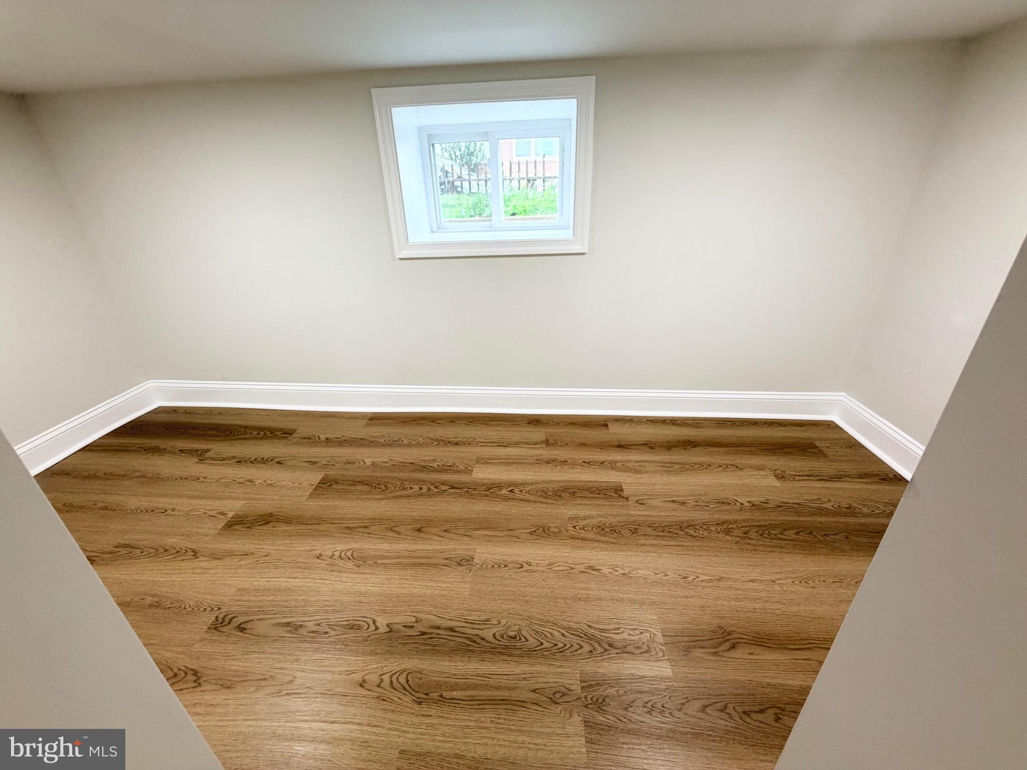 EAST OAK LANE - Residential