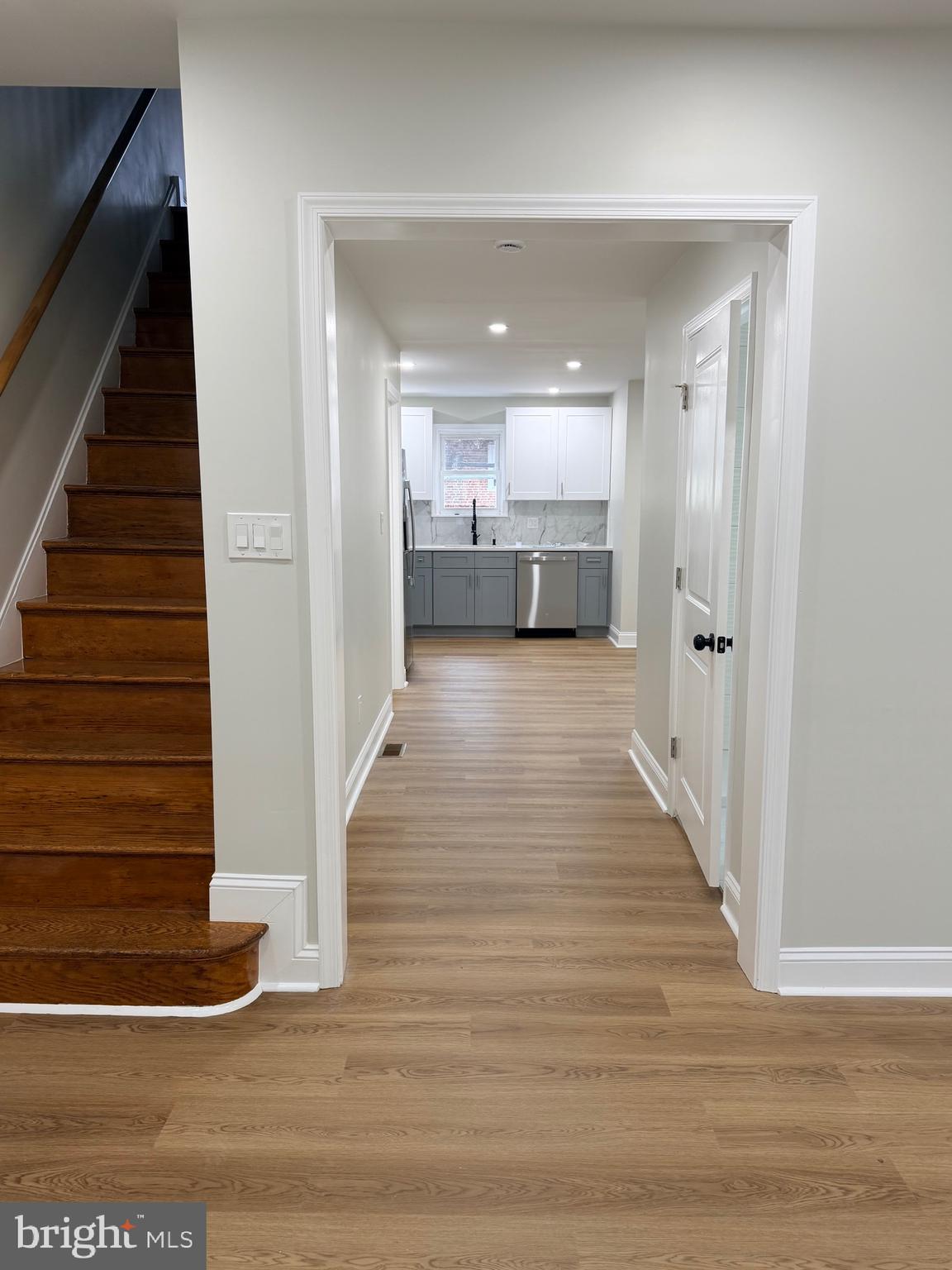 EAST OAK LANE - Residential